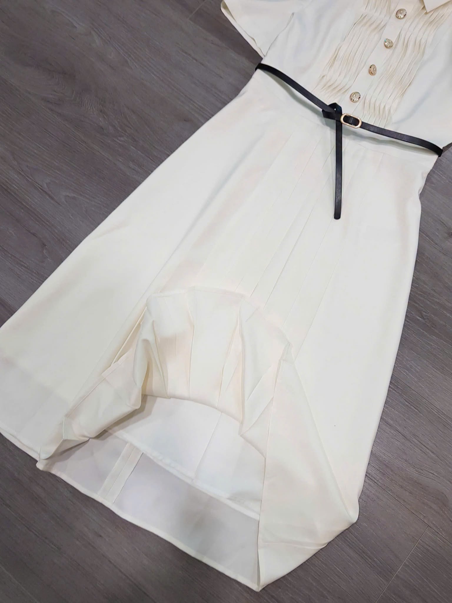 Đầm trắng Kèm belt mã VER2209_thumbnail_2
