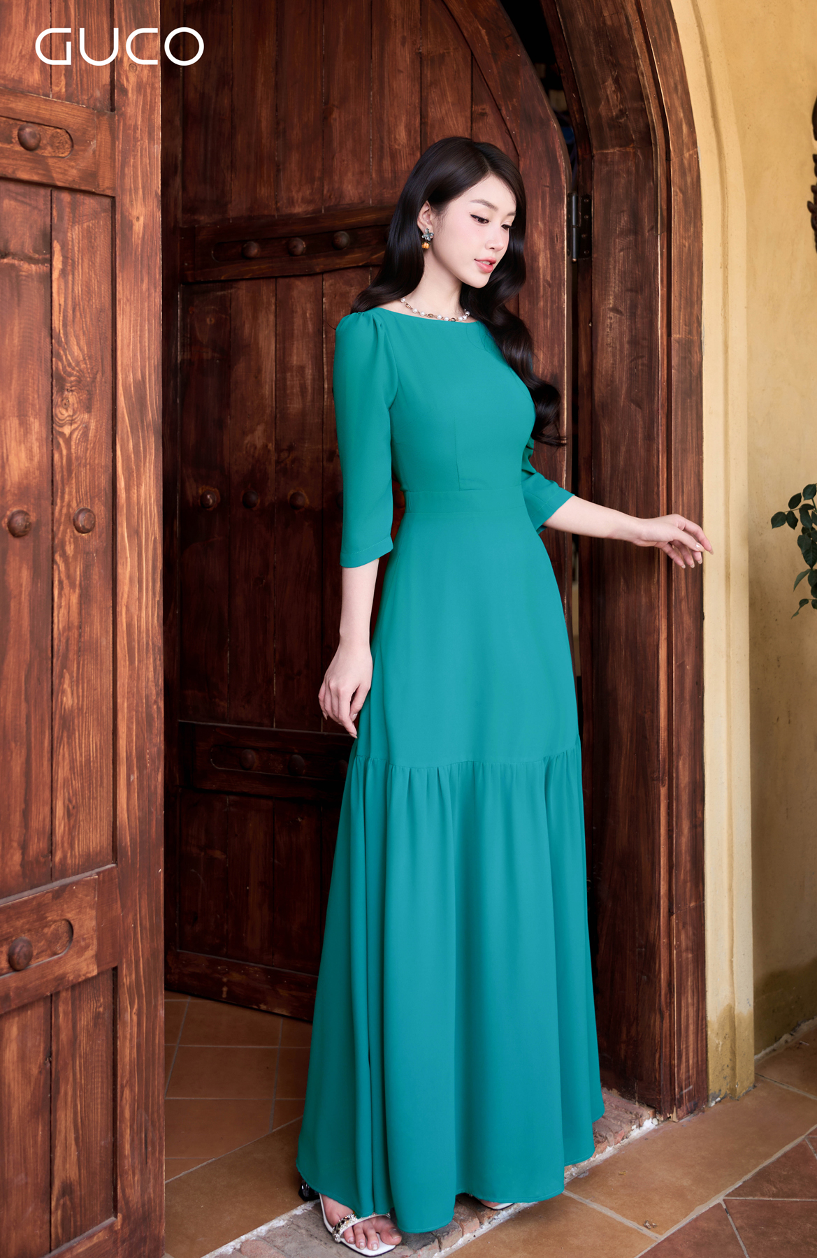 GUCO Đầm Maxi Ngọc Lục Bảo