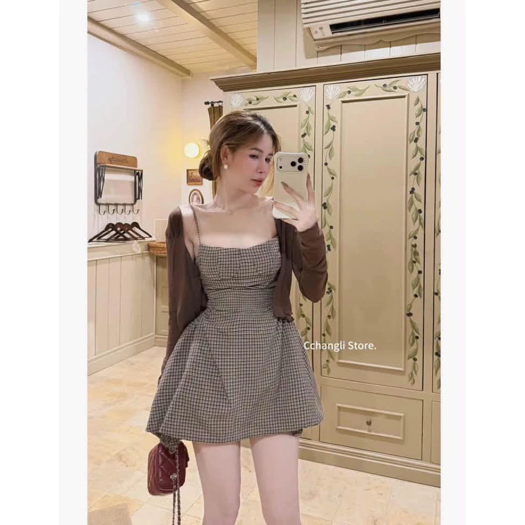 Lucas - Set váy caro 2 dây may ôm ngực chân xòe dáng ngắn + áo cardigan thun