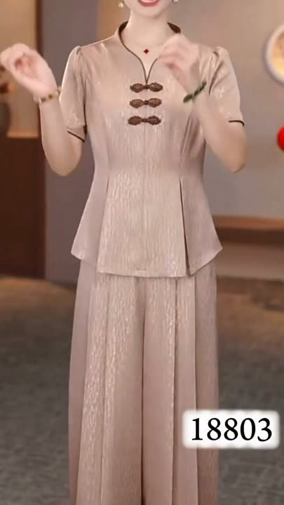 18803-Set bộ lụa kem da cổ kết nút tàu ( lụa dubai)