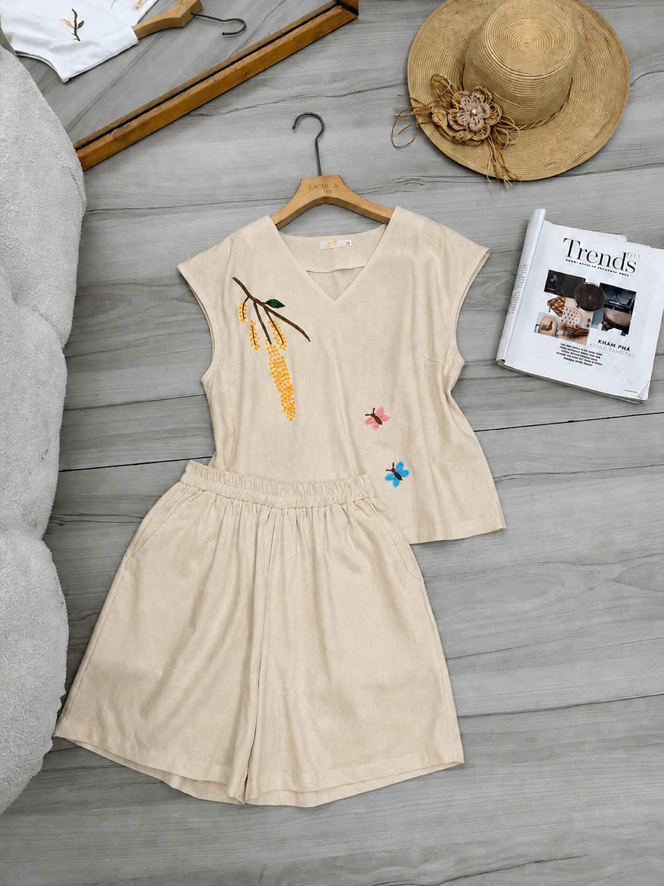 Bộ linen bột đùi áo cổ tim thêu lúa_thumbnail_1