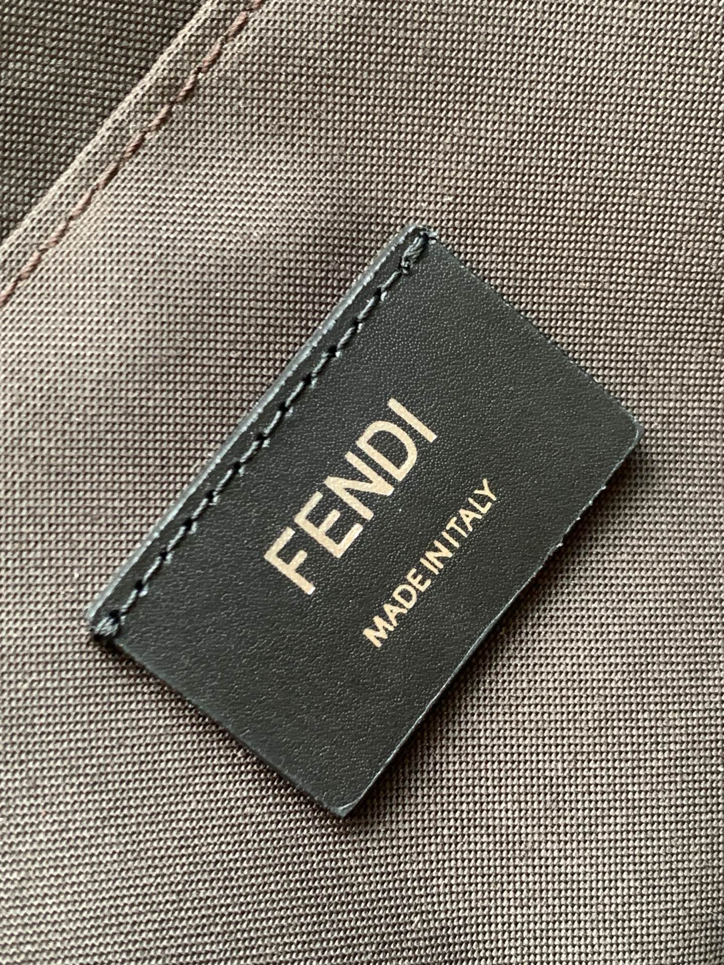 Cluth Fendi 