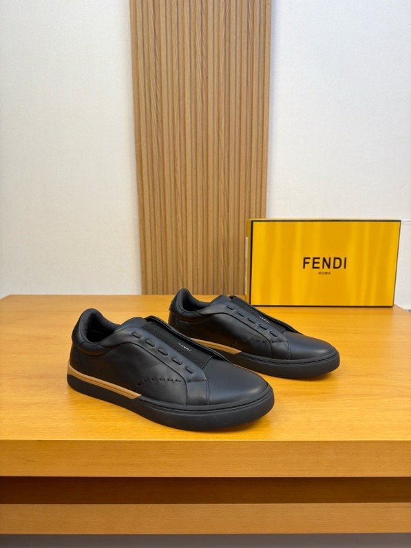 Giày Slipon Fendi