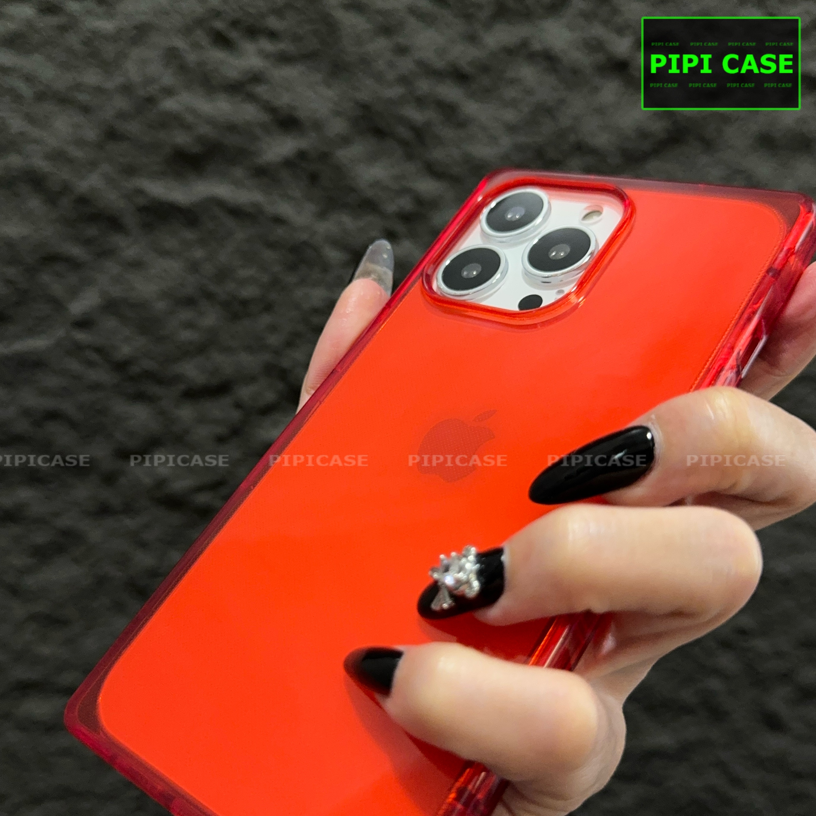 Ốp Lưng iPhone 12 Pro - Layla - Đỏ_thumbnail_2