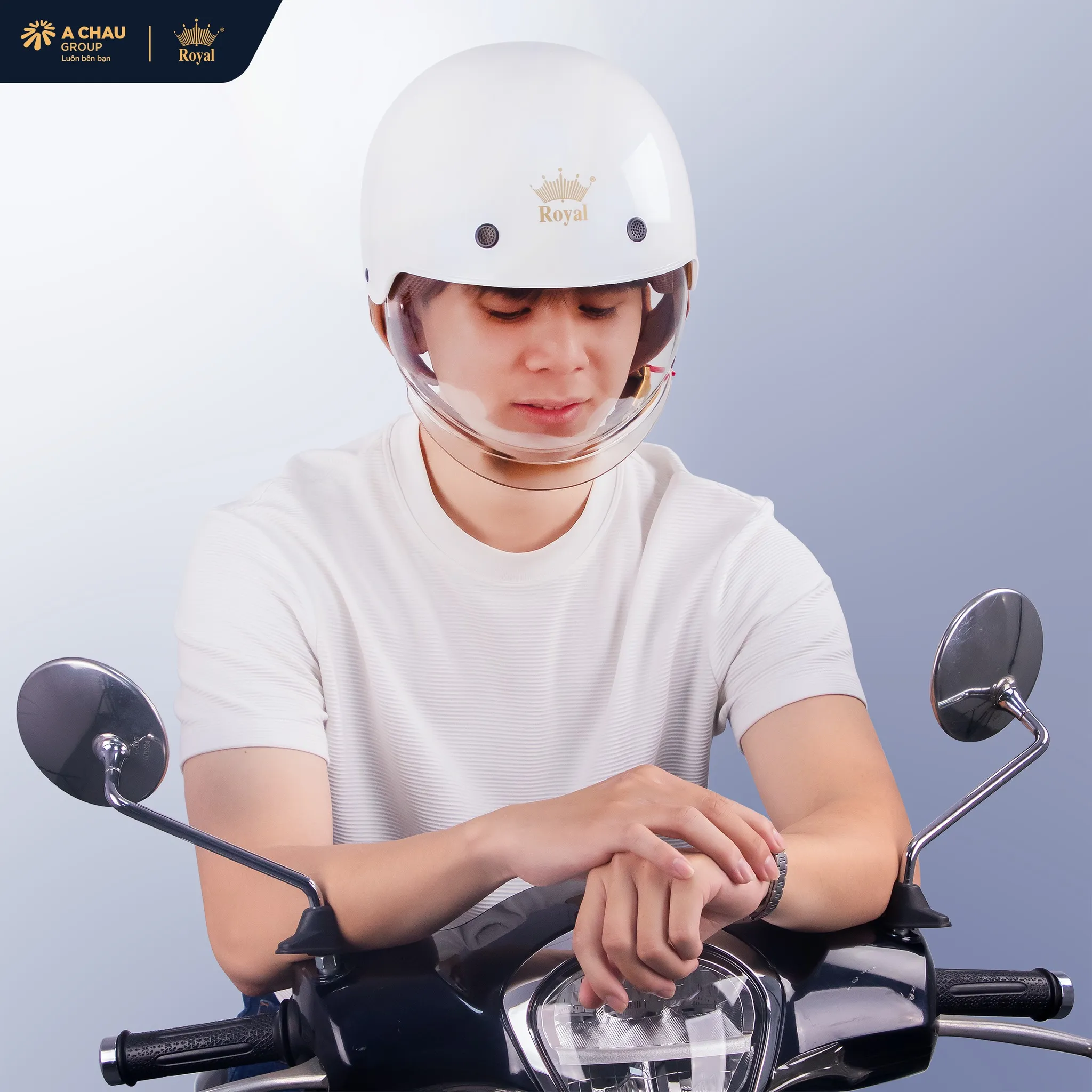 Nón bảo hiểm royal m239 kính âm người mẫu