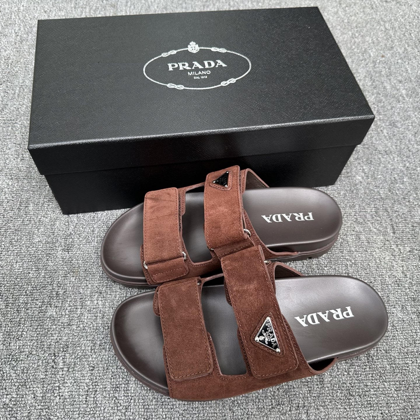 Dép PRADA