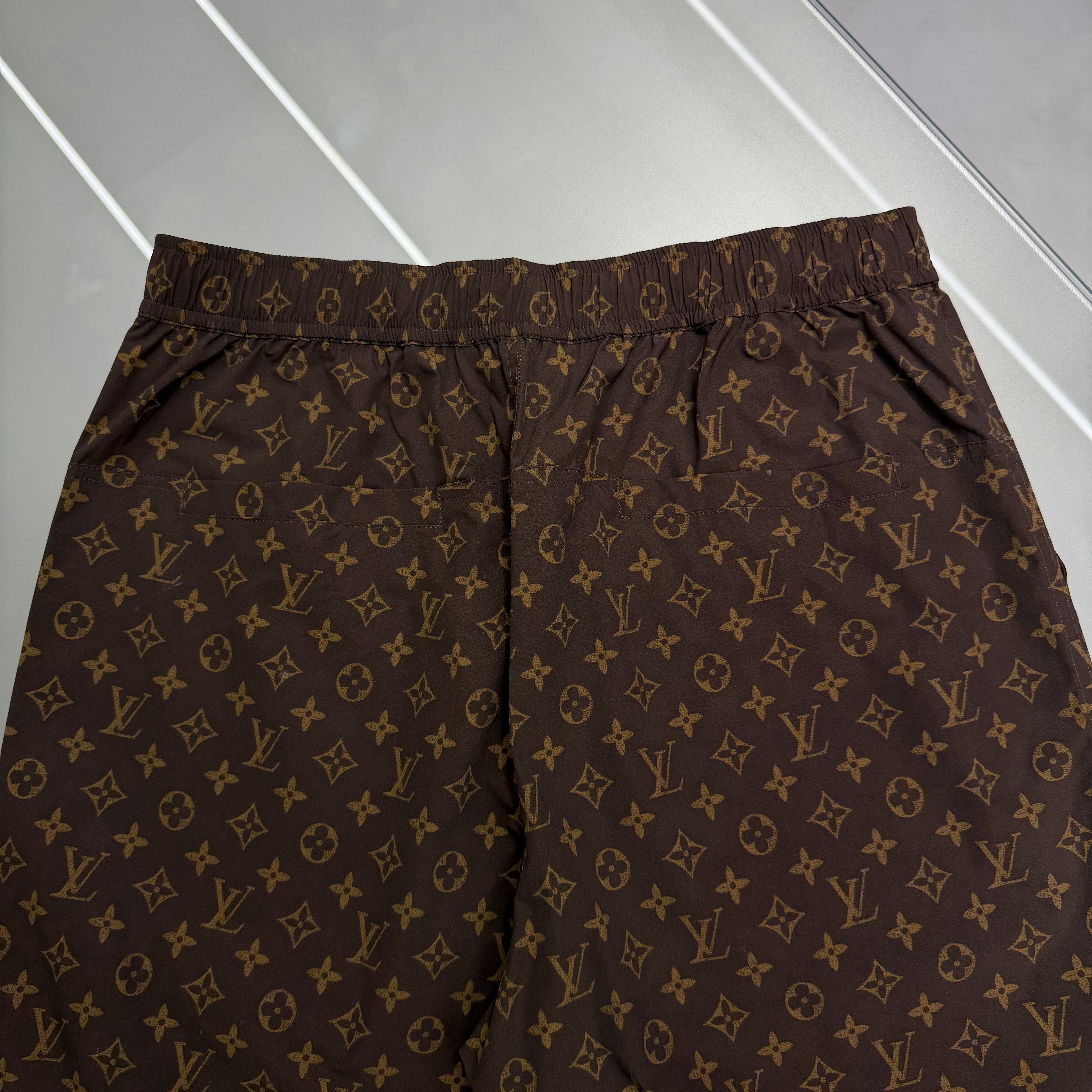 Bộ LV _thumbnail_2