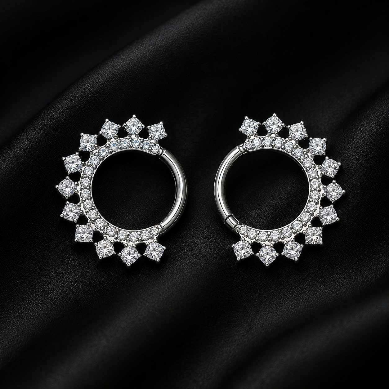Daith titan mặt trời 11 đá trắng 8mm.