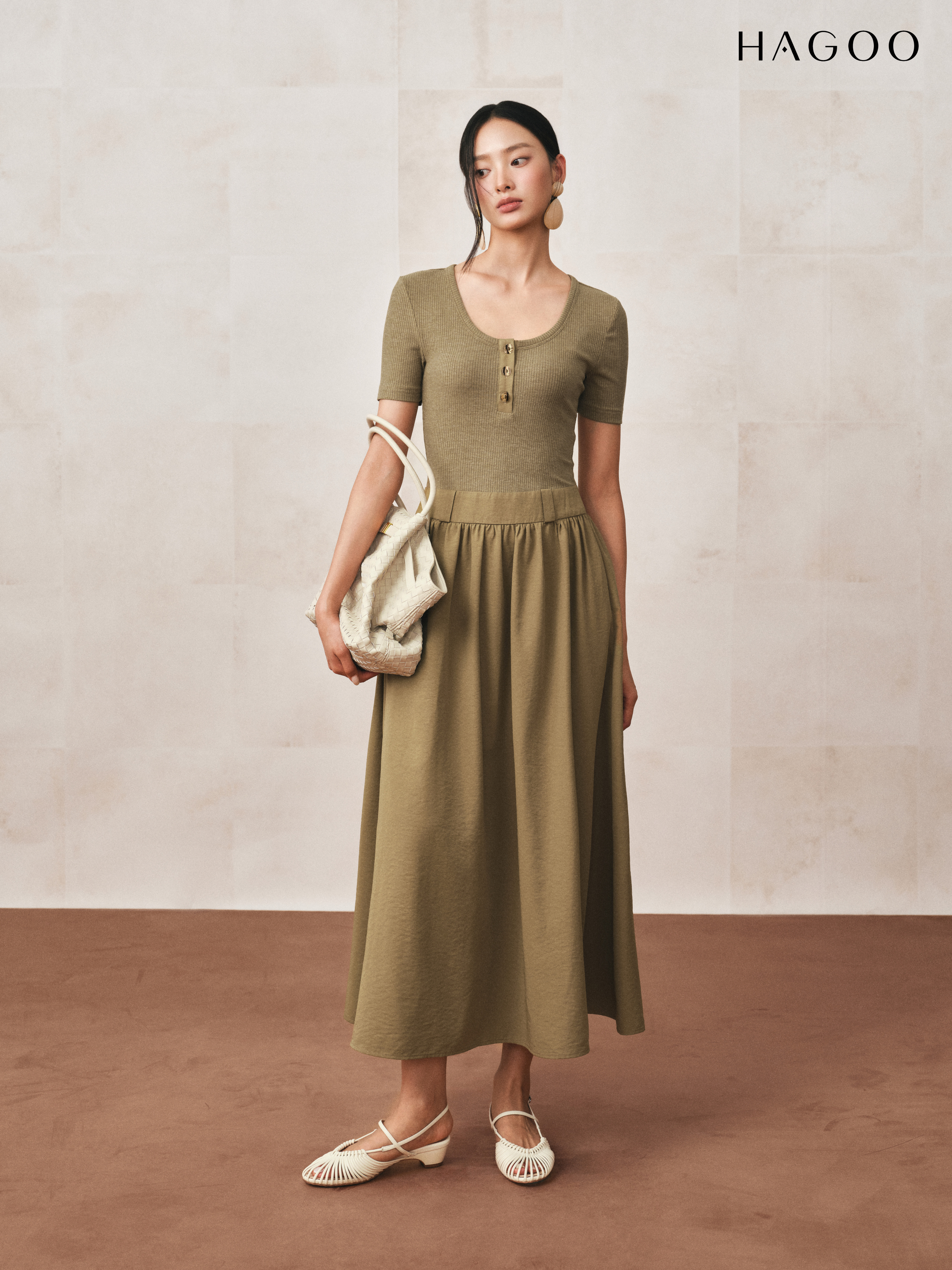 HAGOO short-sleeved windbreaker-style jersey dress with placket