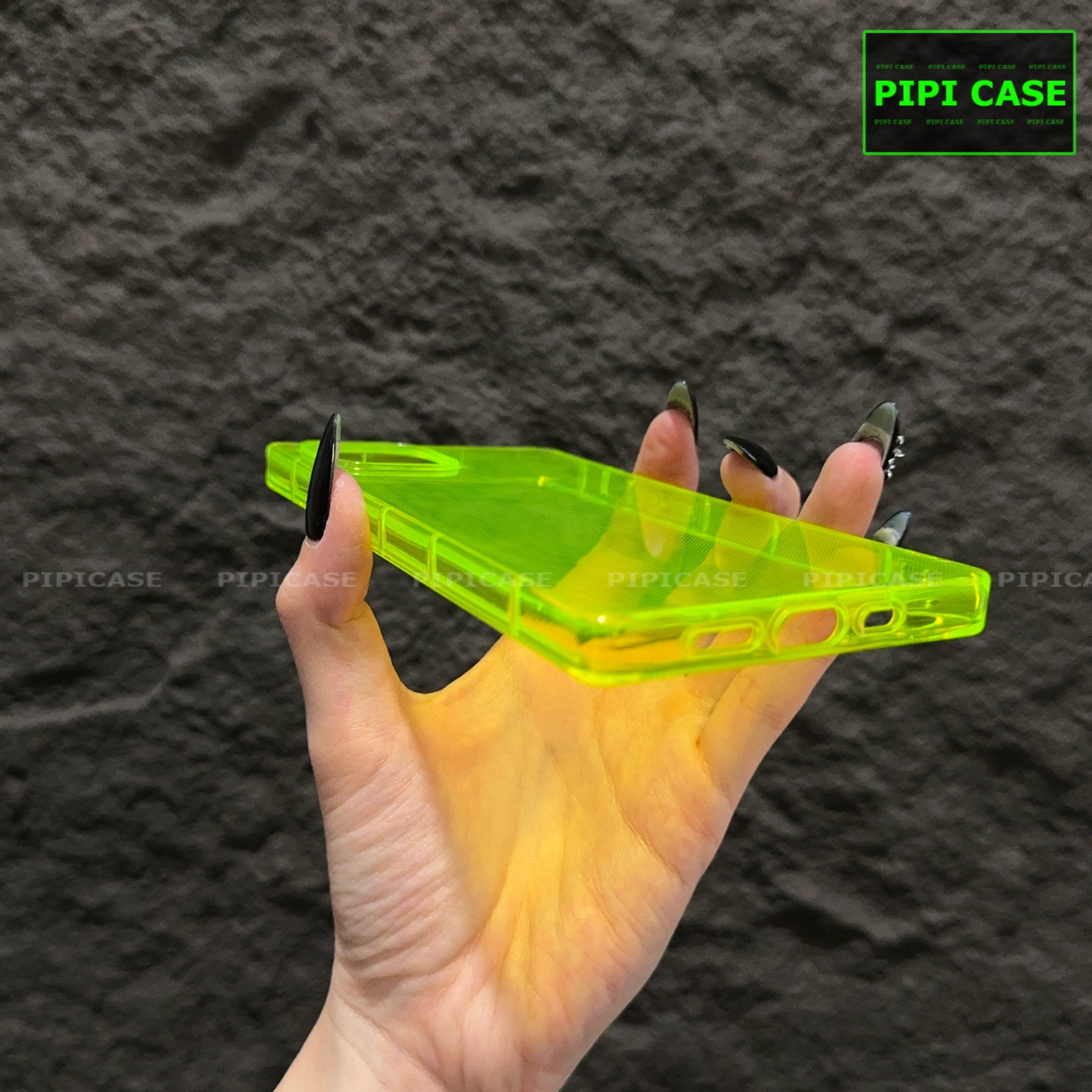 Ốp Lưng iPhone 11 Pro - Layla - Vàng Dạ Quang_thumbnail_9