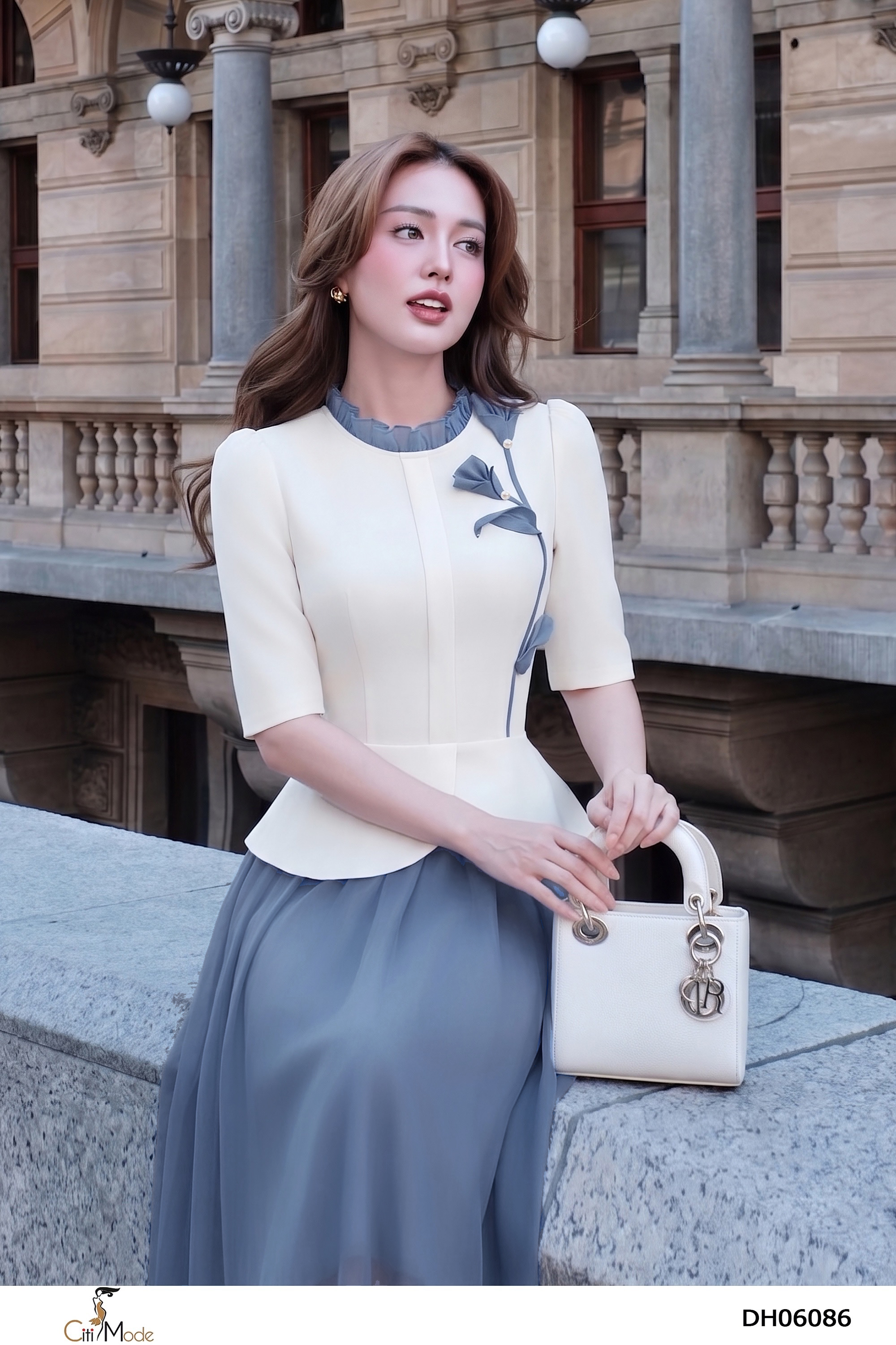 Đầm xòe tơ ghi peplum phối trắng cổ nhún, đính hoa, tay lỡ_thumbnail_3