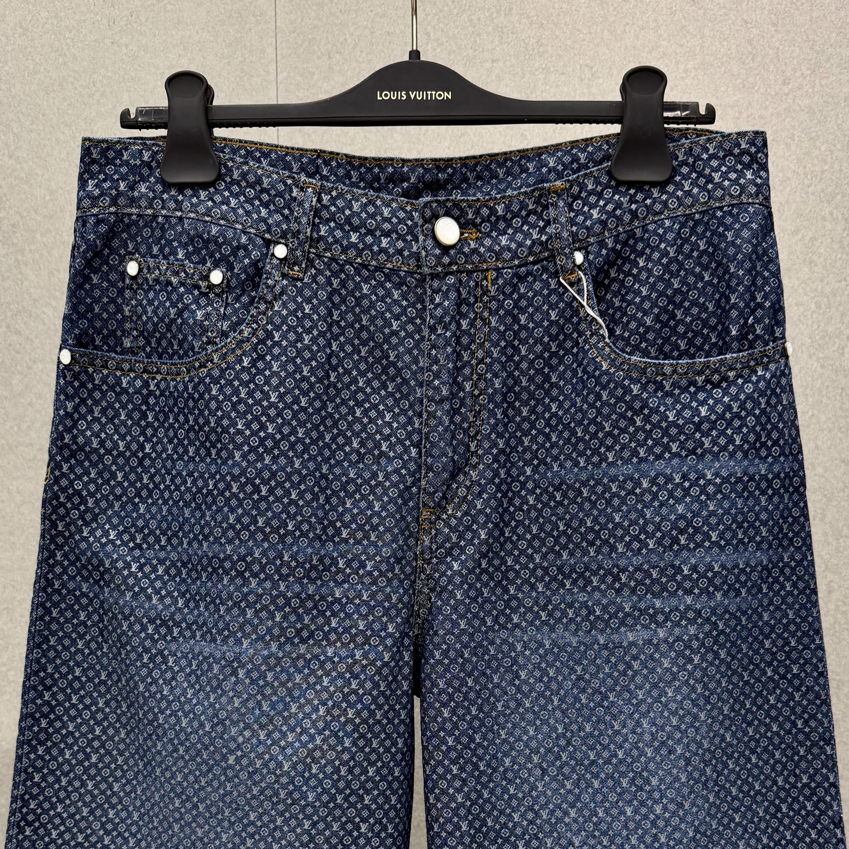 Quần Short LV _thumbnail_2