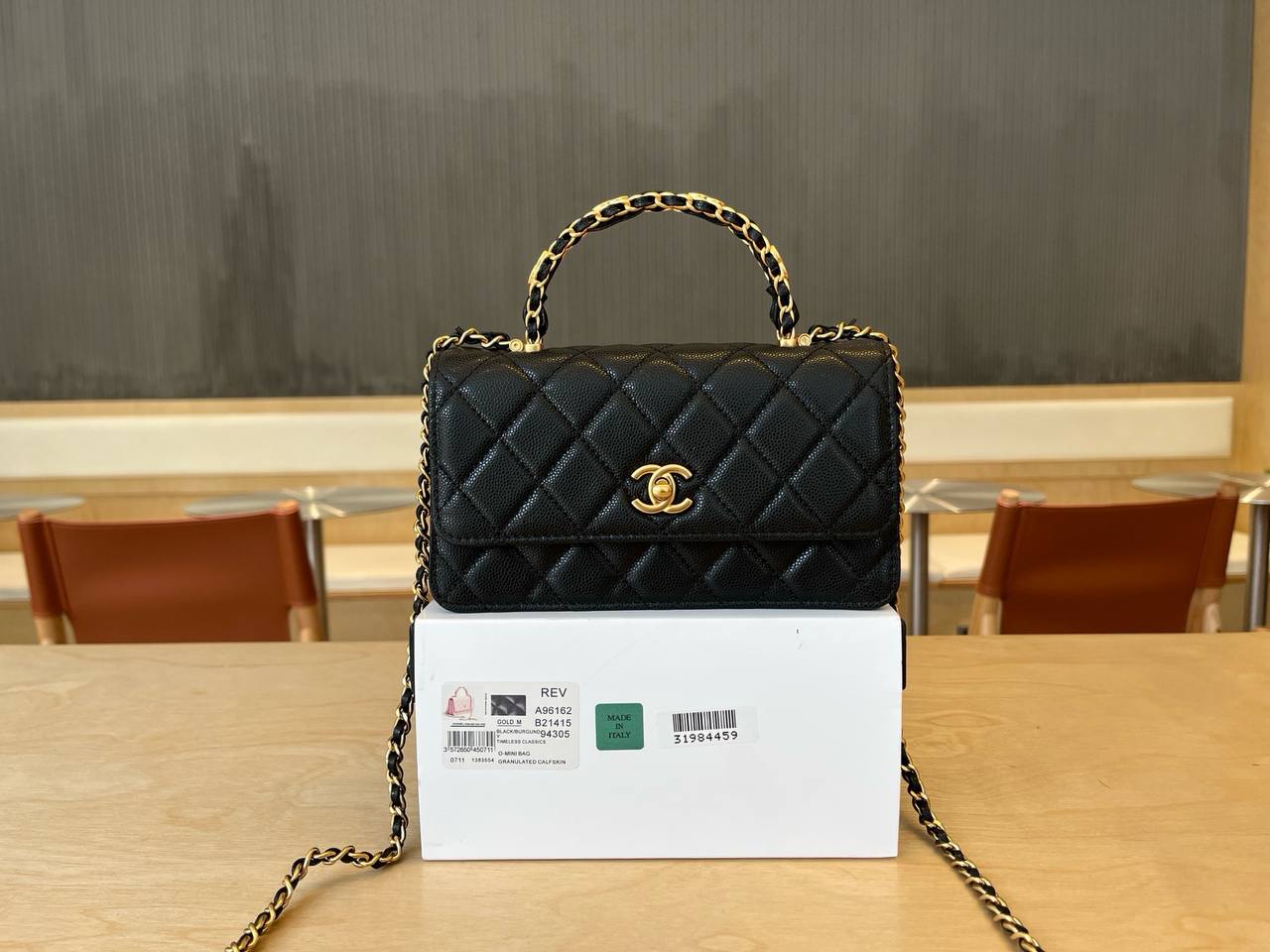 Chanel Wallet On Chain (WOC)