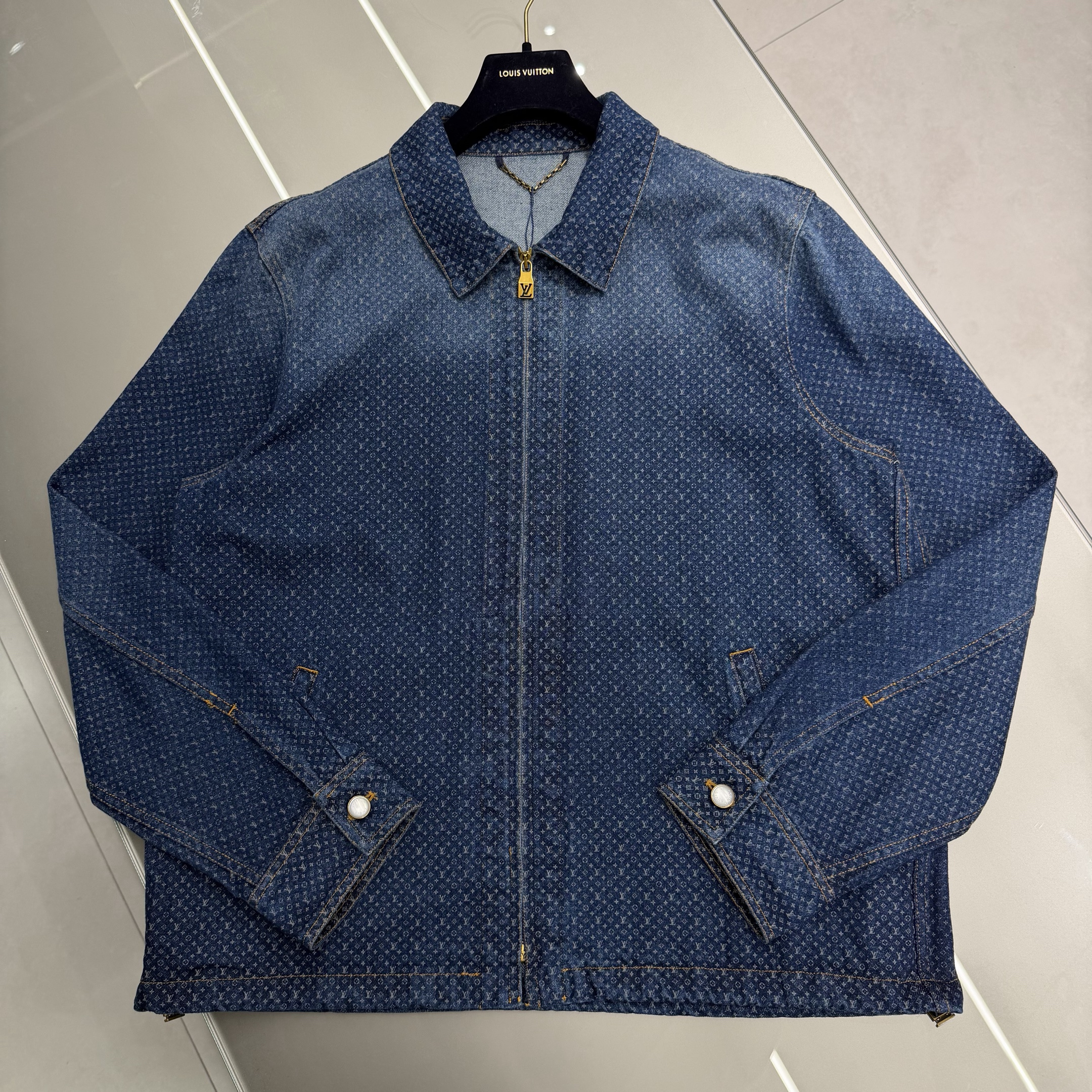 Bộ LV _thumbnail_8