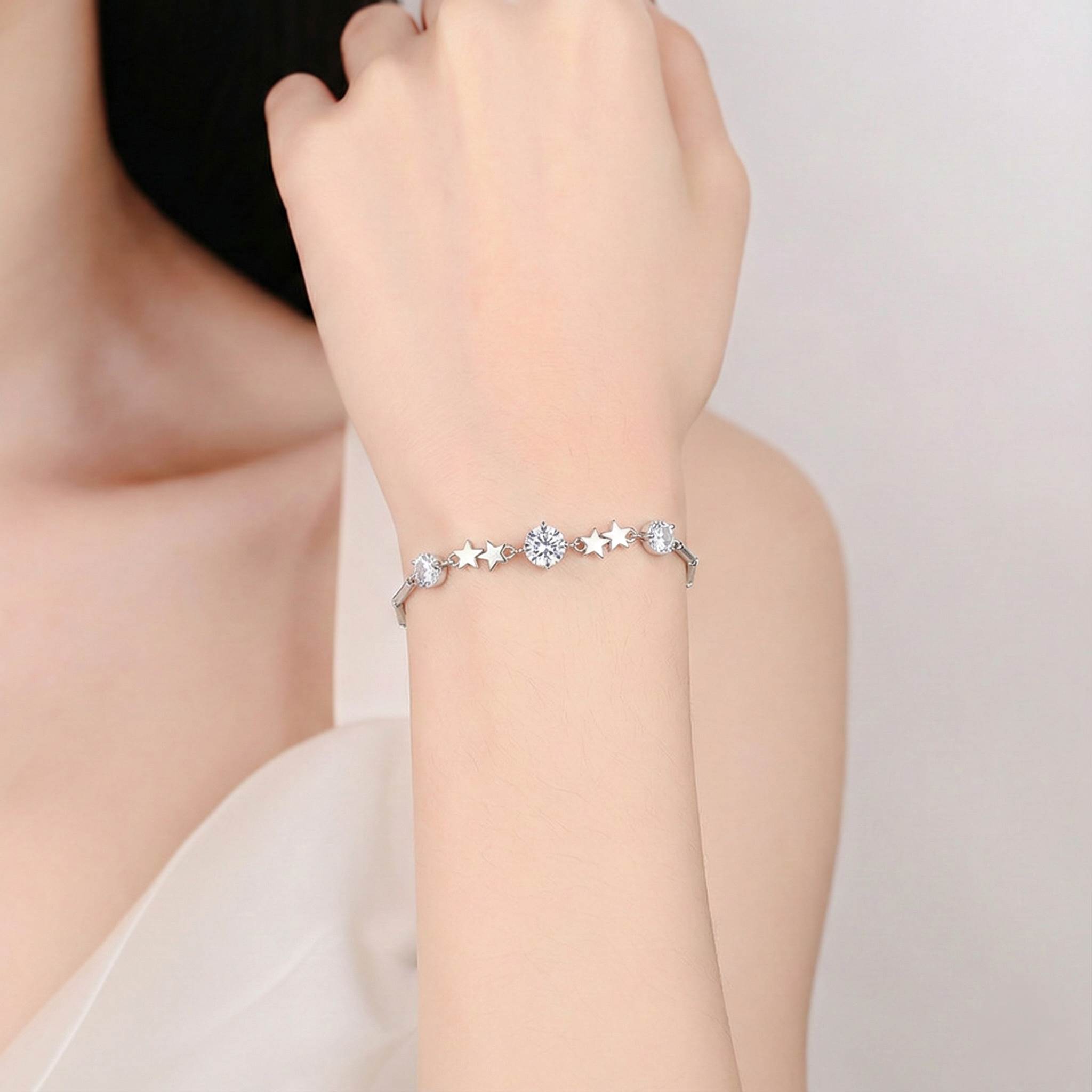Lắc Tay Bạc Nữ Thời Trang Cao Cấp Đính Đá S925 VDS031
