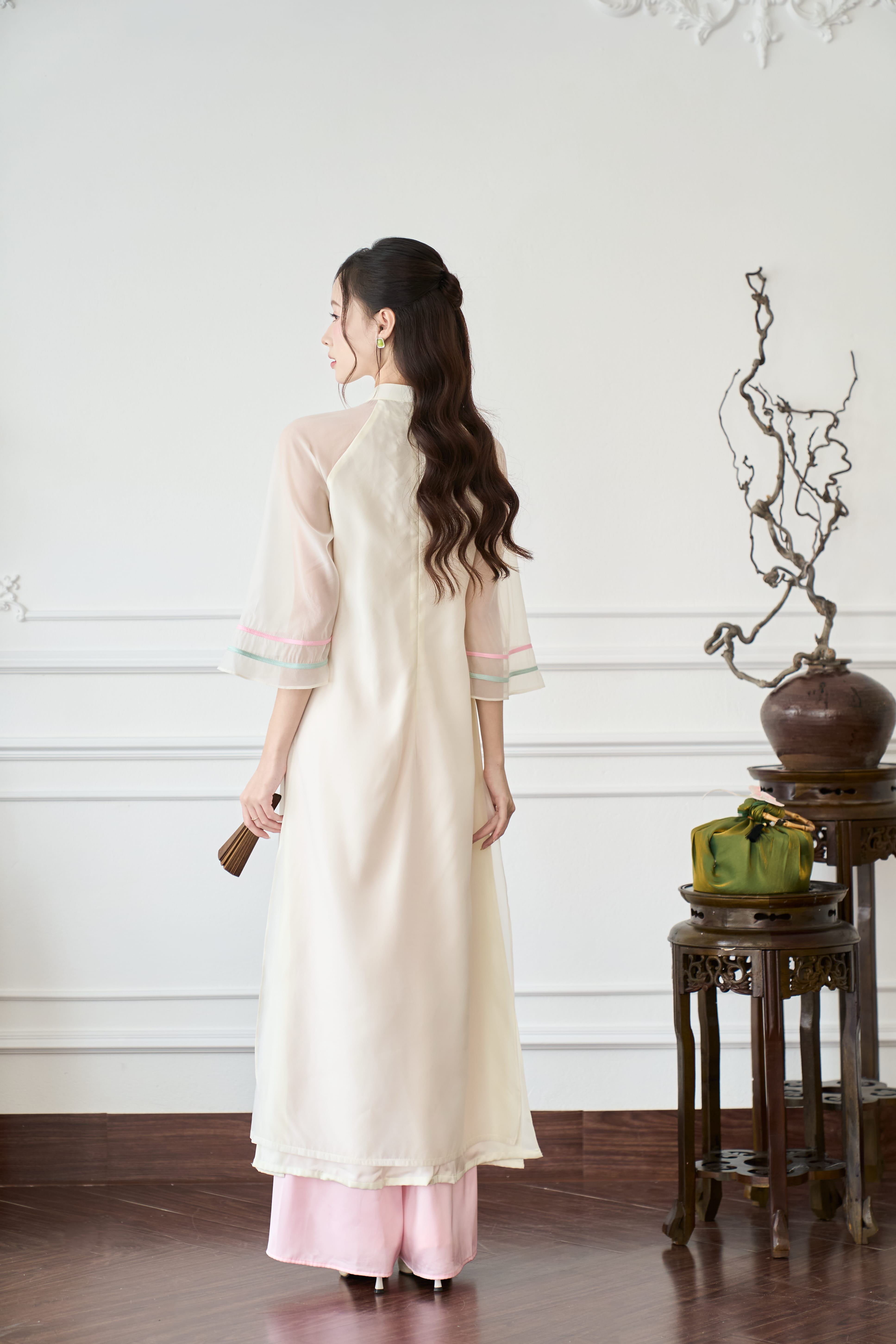 Áo dài Liên Châu_thumbnail_1