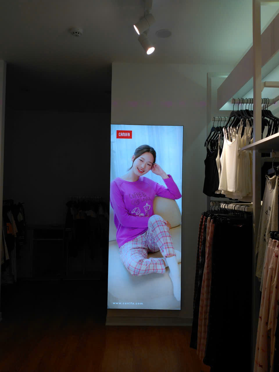 NHÔM ĐỊNH HÌNH - HỘP ĐÈN 1 MẶT_thumbnail_2