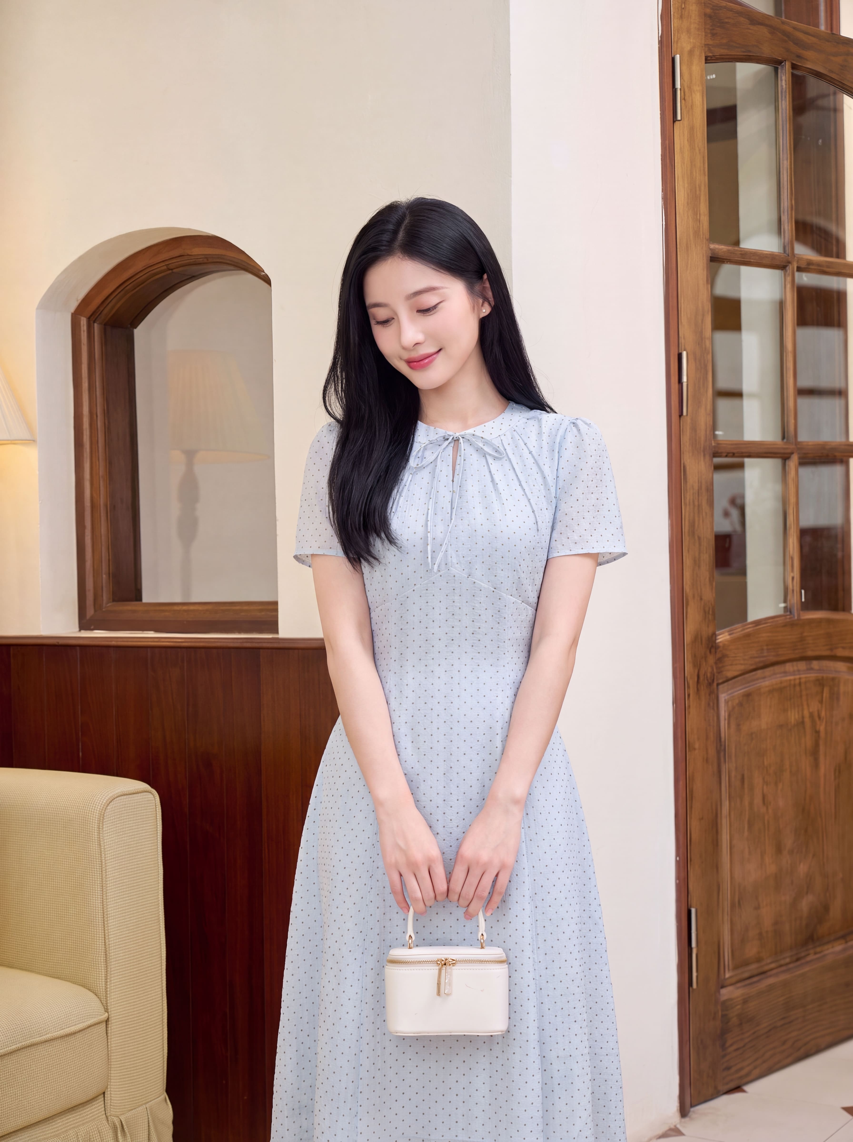 Váy cộc tay cổ thắt nơ 607010