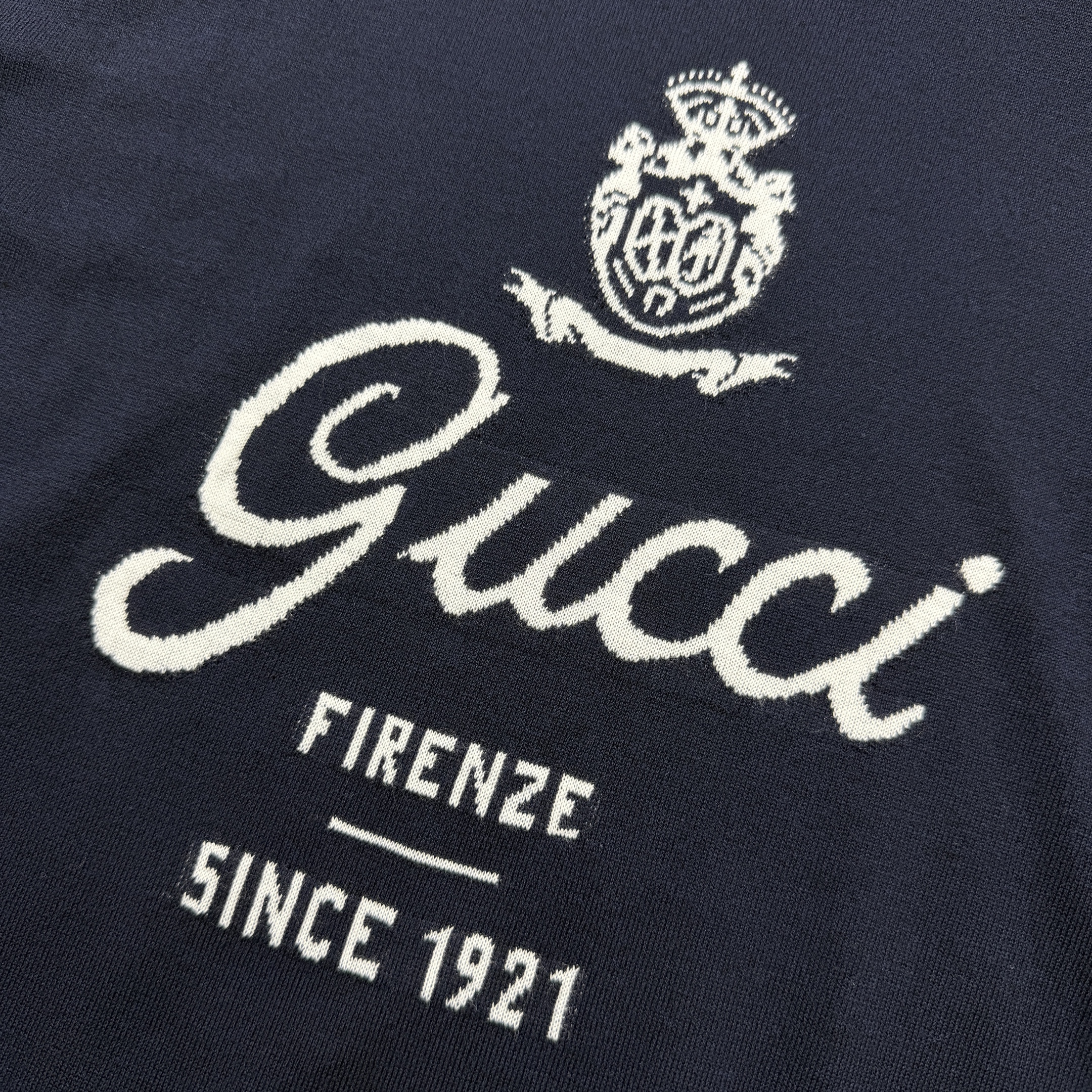 Phông Gucci_thumbnail_4