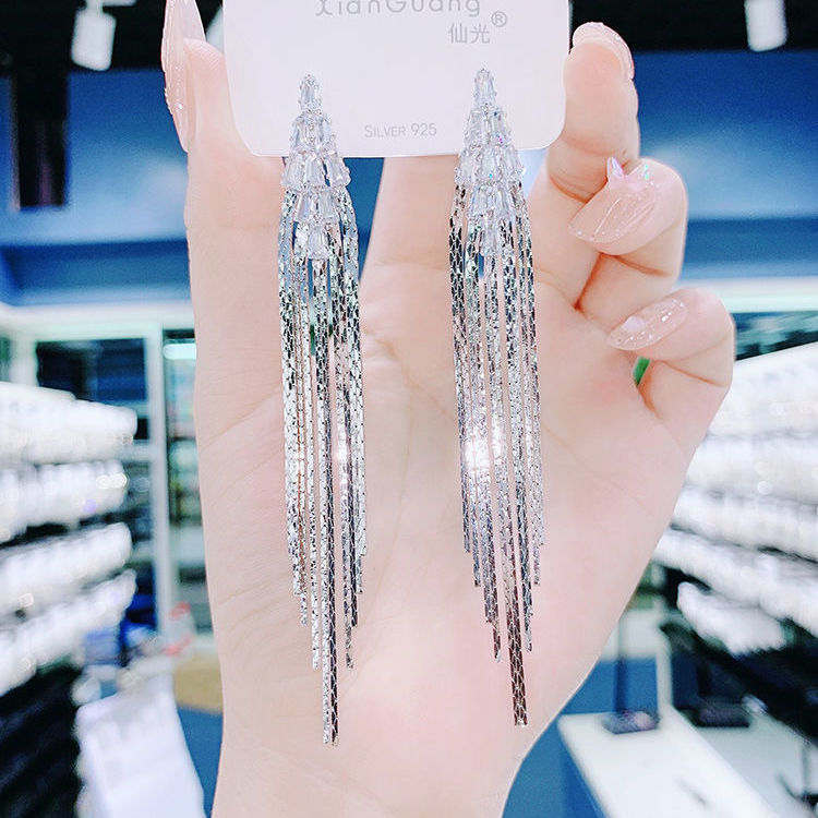 Đôi bông tai dài bằng bạc S925 đính đá zircon hình kim, kiểu dáng độc đáo, cổ điển, thanh lịch và tối giản dành cho nữ