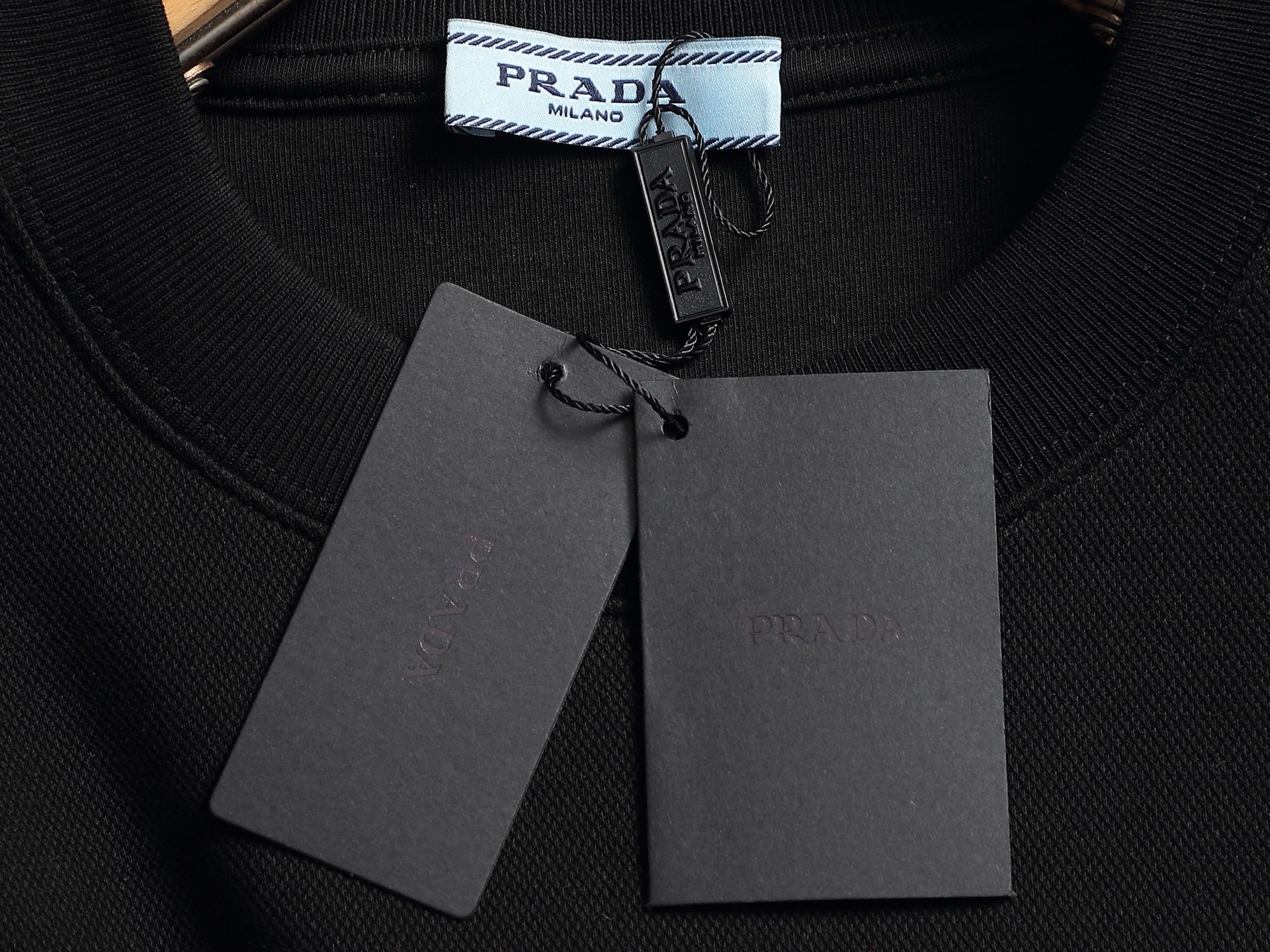 Áo Nỉ Prada_thumbnail_5