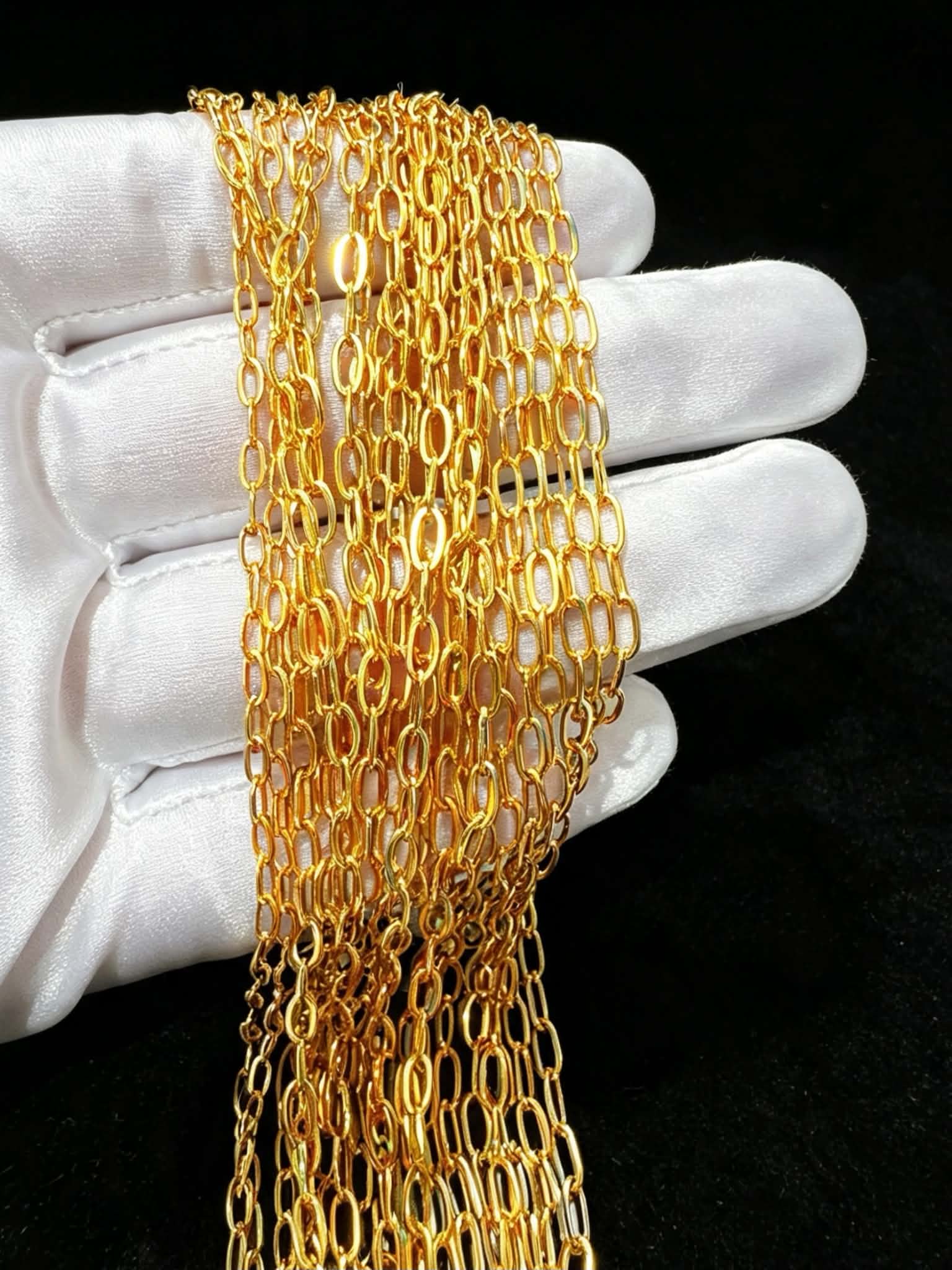 PAPERCLIP CHAIN