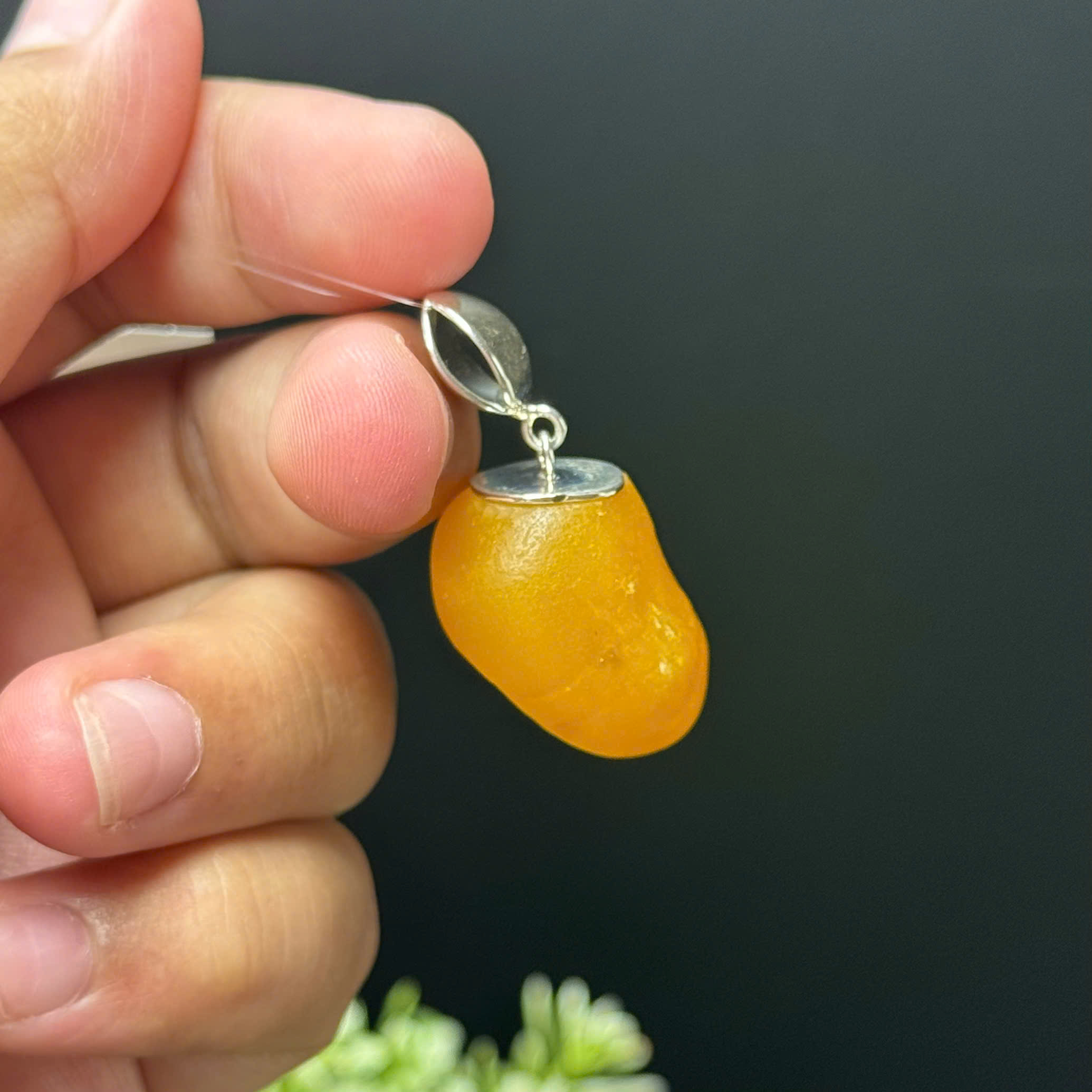 Mặt Dây Hổ Phách Vàng Giọt Nhỏ Chốt Bạc - Mã 8092_thumbnail_3