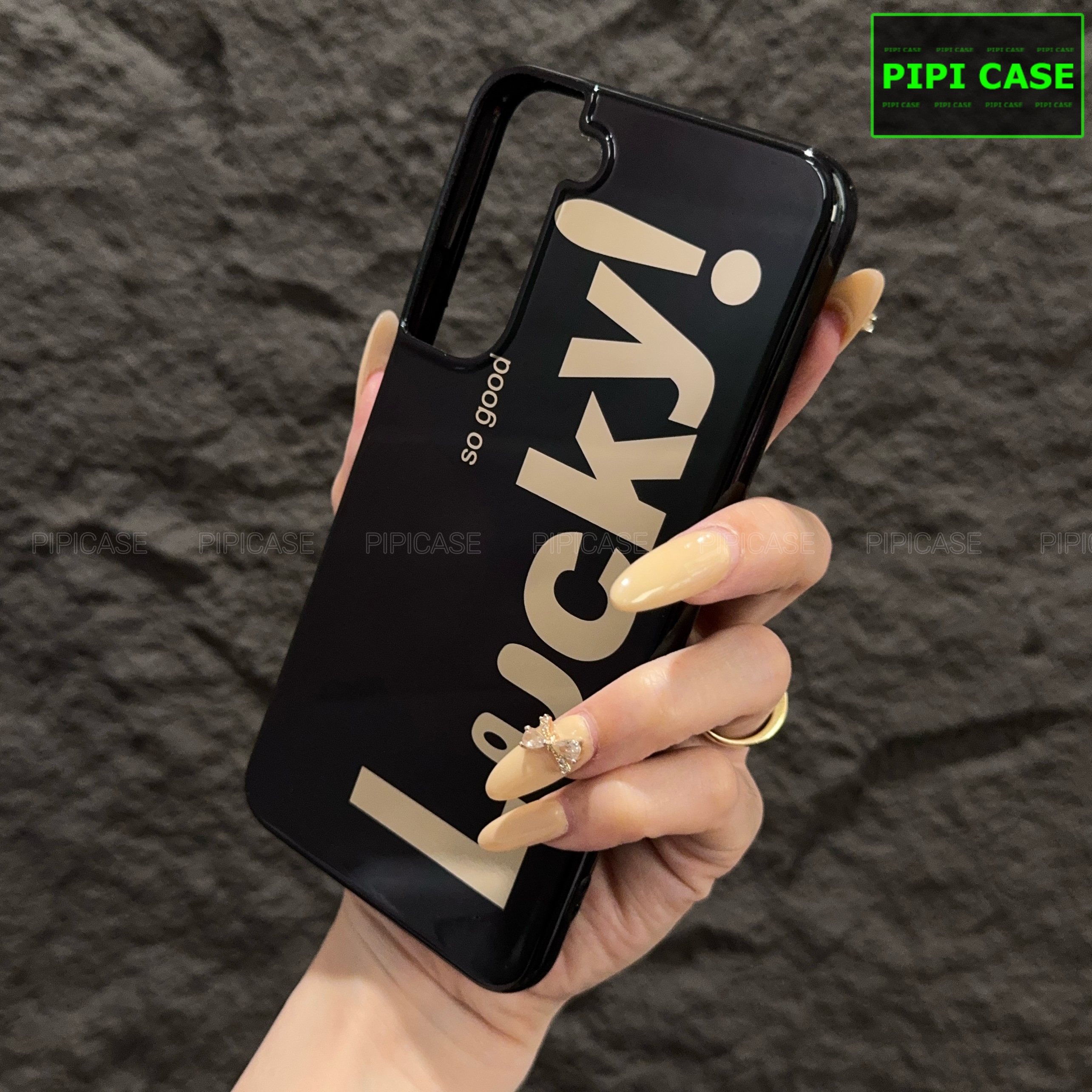 Ốp Lưng Samsung S21 FE 5G - Lucky - Đen