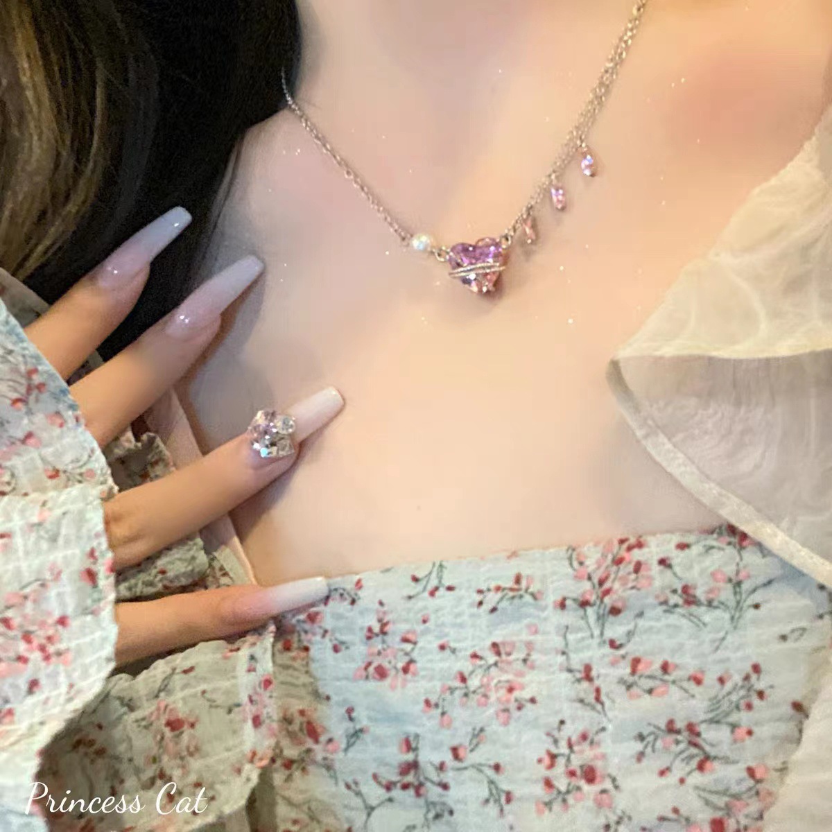 Dây chuyền ngọc trai zircon hình trái tim màu hồng ngọt ngào, tinh tế, phù hợp với mọi cô gái, dây chuyền lưới màu đỏ, dây chuyền xương đòn Màu sắc: Bạc