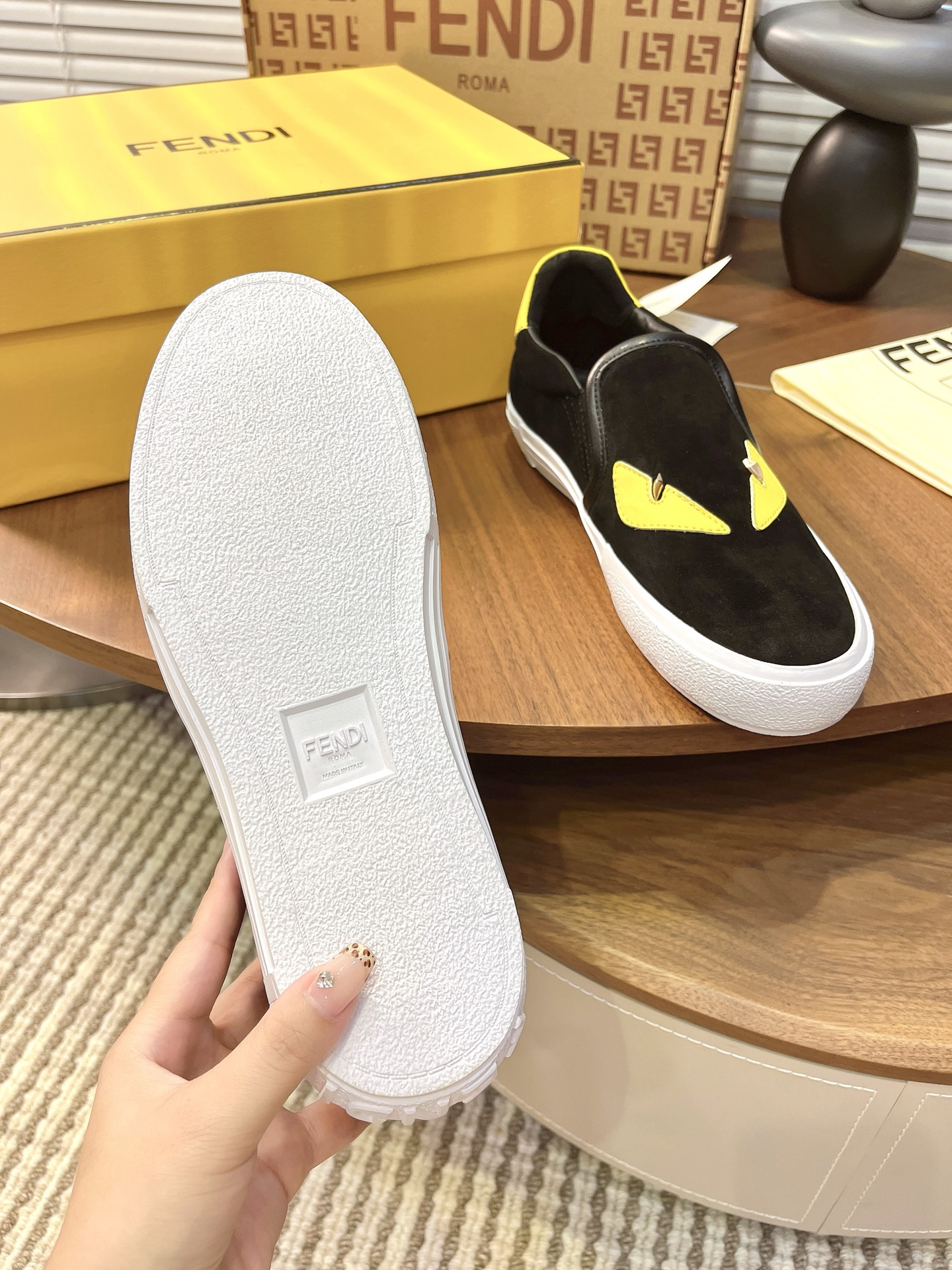 Giày Slipon Fendi_thumbnail_3