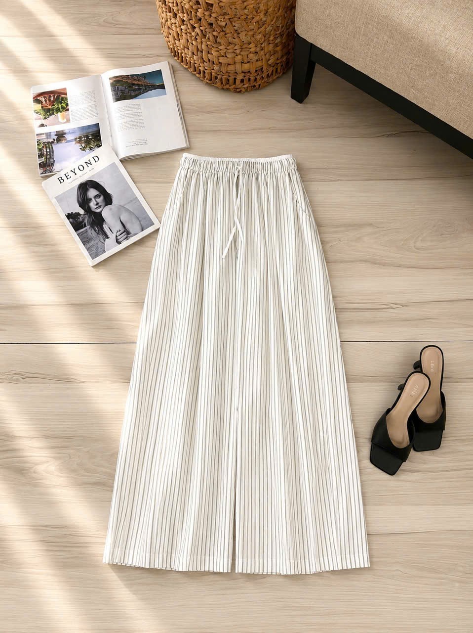 Quần suông linen lưng chun phối viền dây rút trắng_thumbnail_3