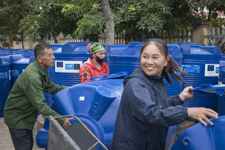 Nhật Bản đóng góp 1,5 triệu đô la Mỹ thông qua IOM và UNICEF để cứu trợ khẩn cấp và phục hồi sau thiên tai tại Việt Nam