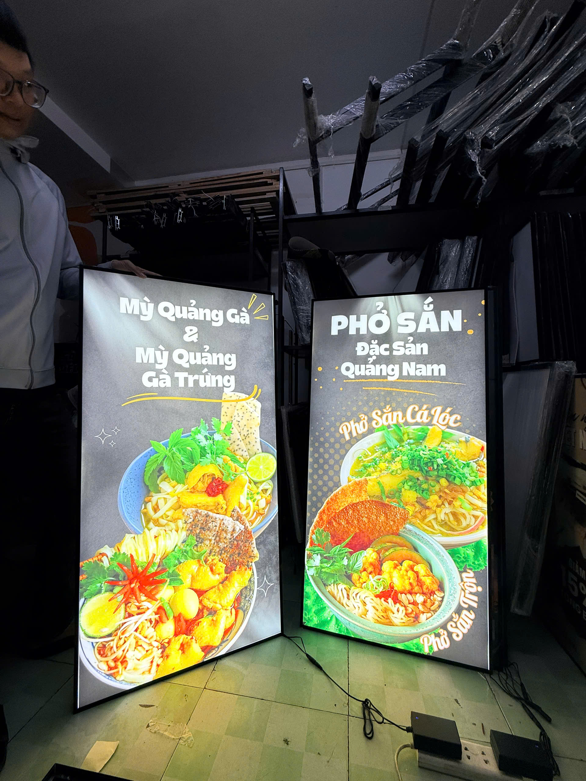 TRANH ĐIỆN MẶT KÍNH - FILM RÚT 60X120
