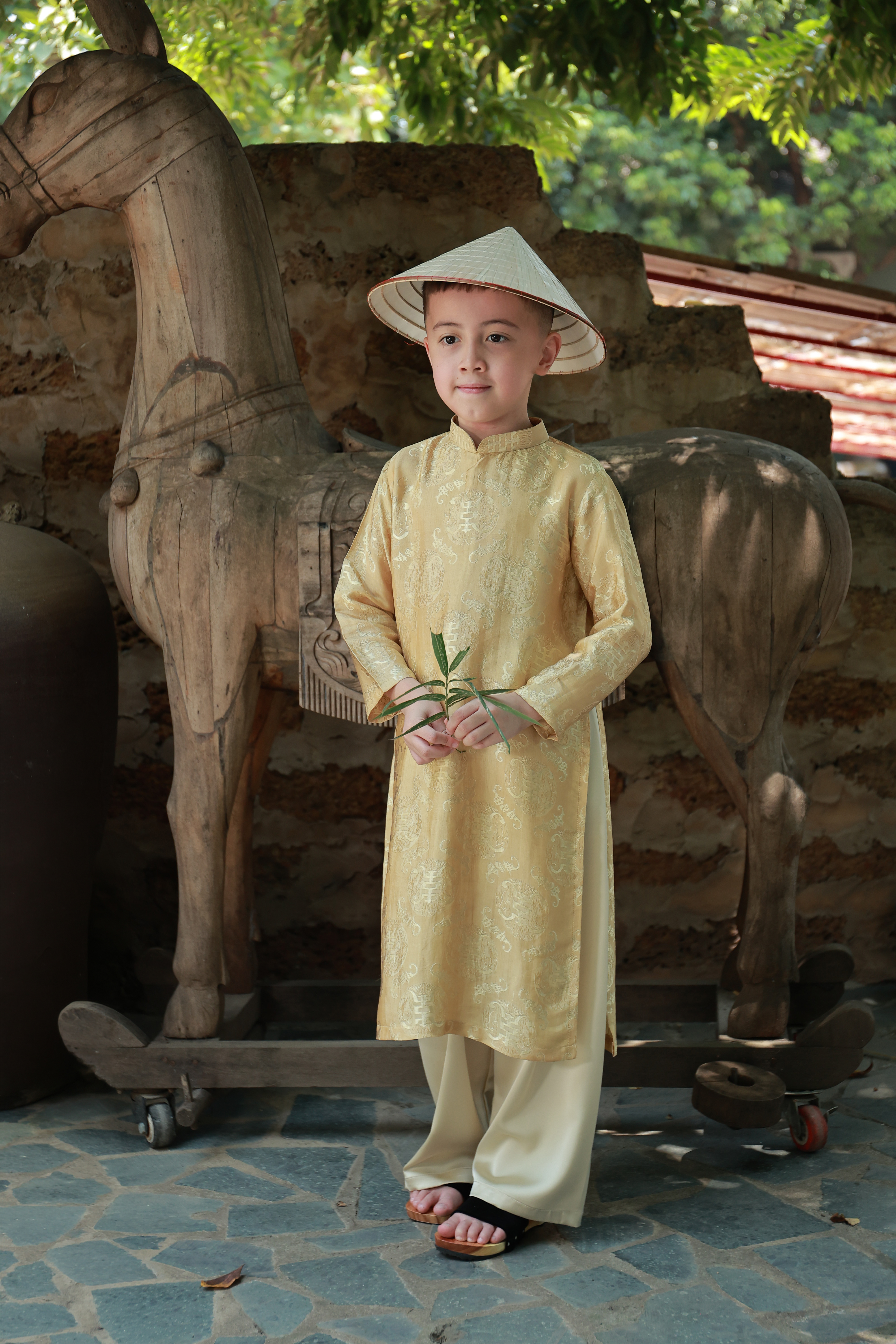 Thanh Thiện - Áo Dài Bé Trai
