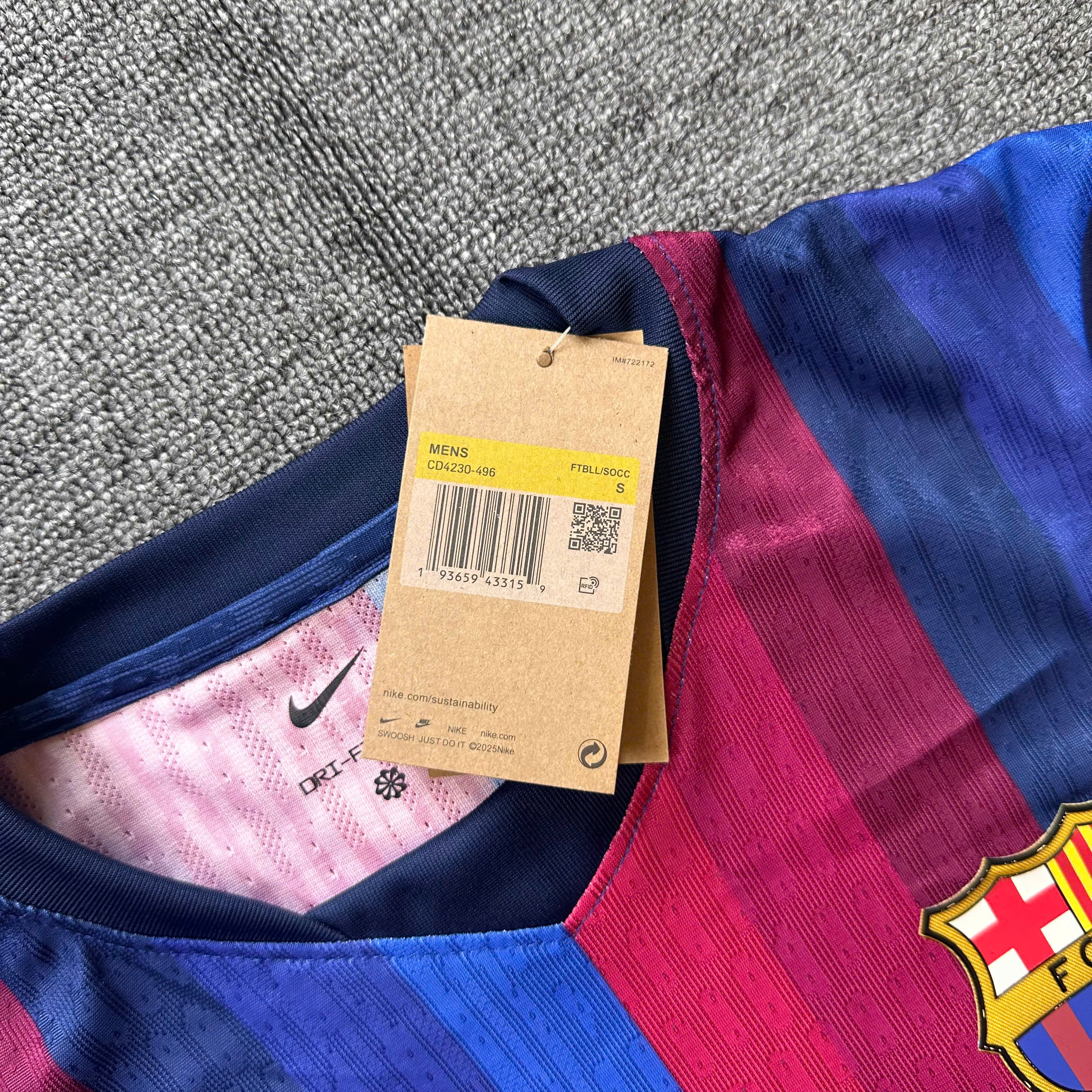 SALE 9 - Size: S_thumbnail_3
