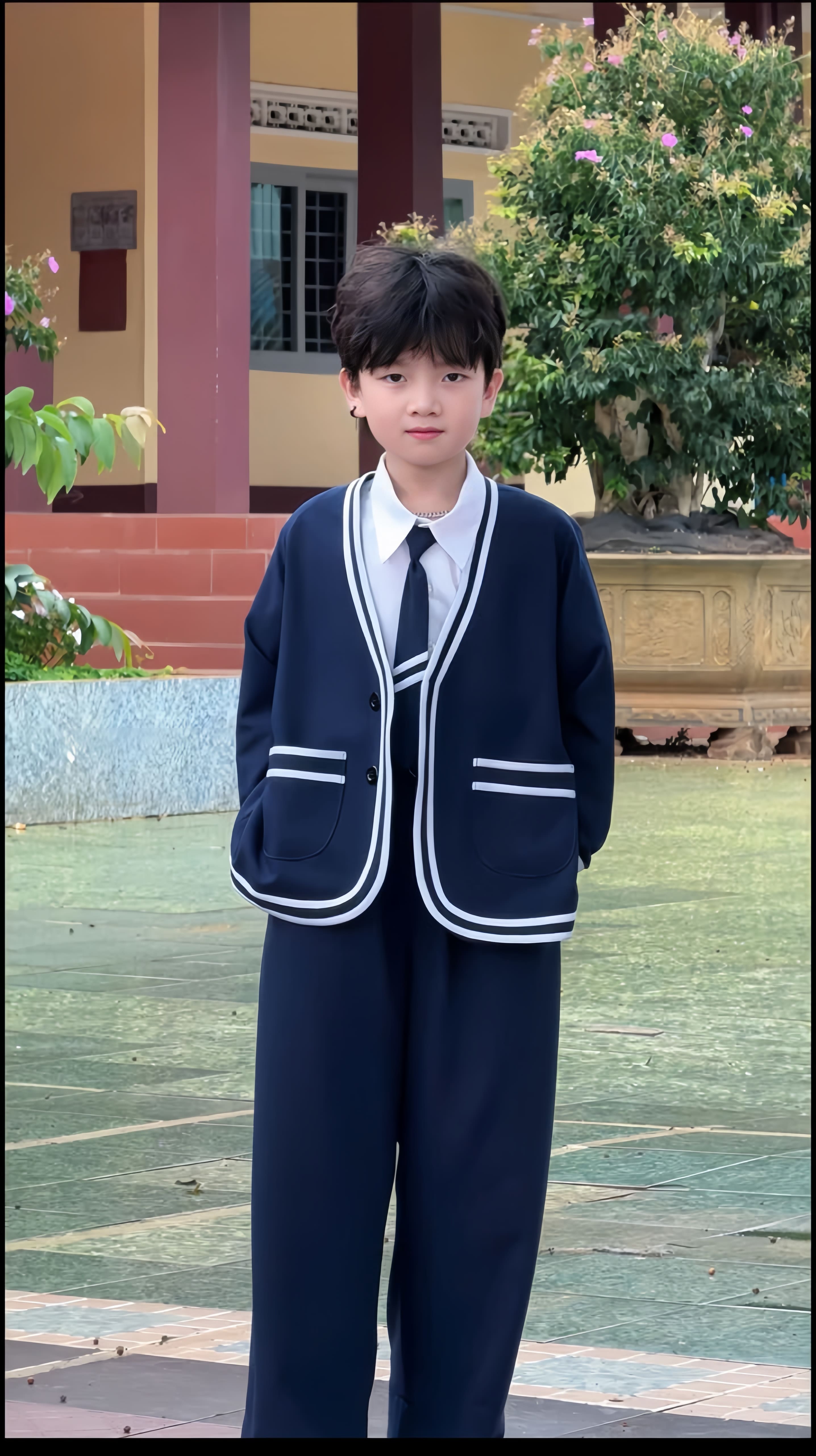 Bộ Vest Xanh Đen 2 Viền Dáng rộng Cho Bé Trai Đi Học, Đi Chơi, Đi Tiệc. (Chú Ý Phân Loại Bán Lẻ ạ)