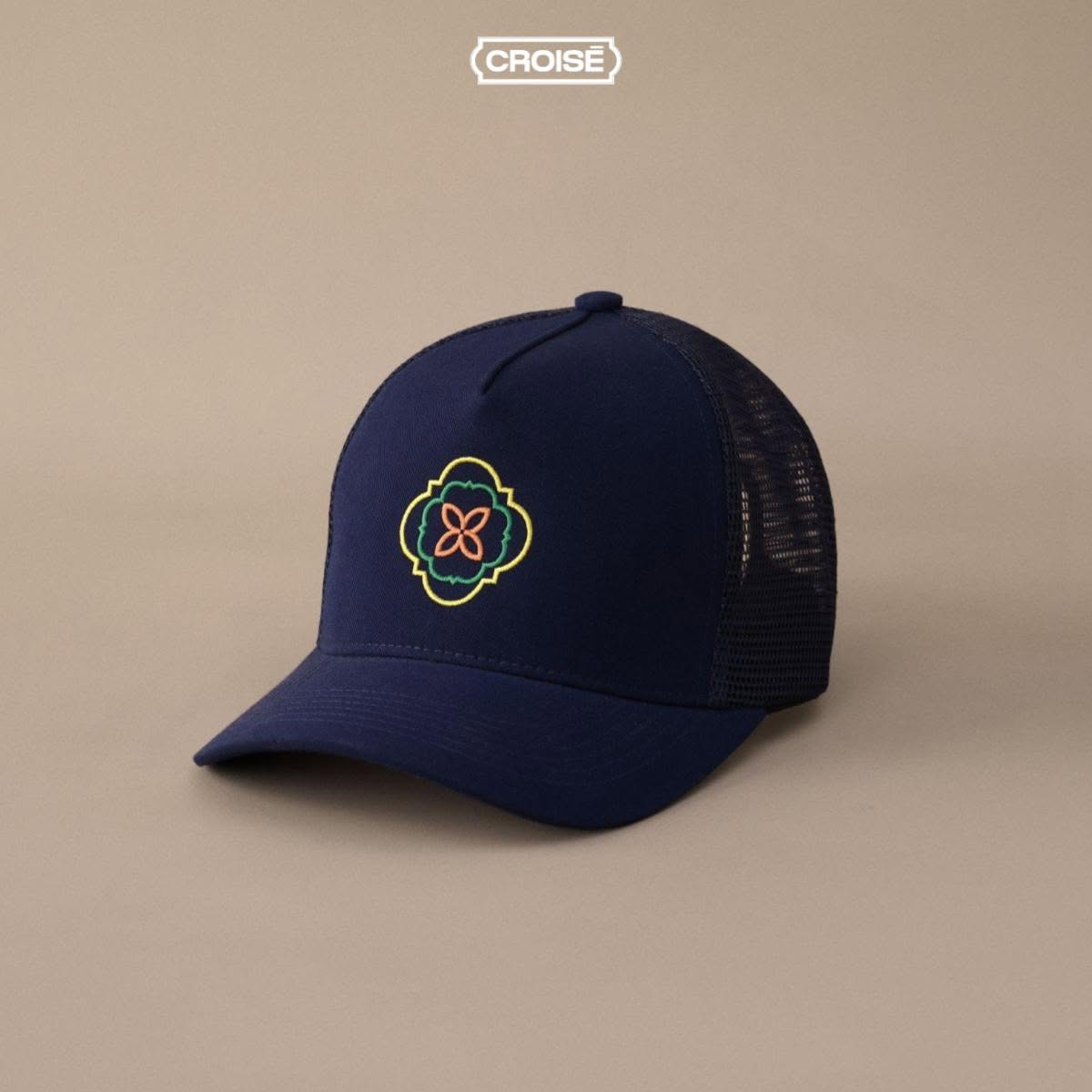 Mũ Nón Lưỡi Trai CROISÉ Navy Thêu Hoa Văn Di Sản Màu Đỏ Xanh Lá Viền Vàng Phối Lưới Thoáng Unisex Trẻ Trung