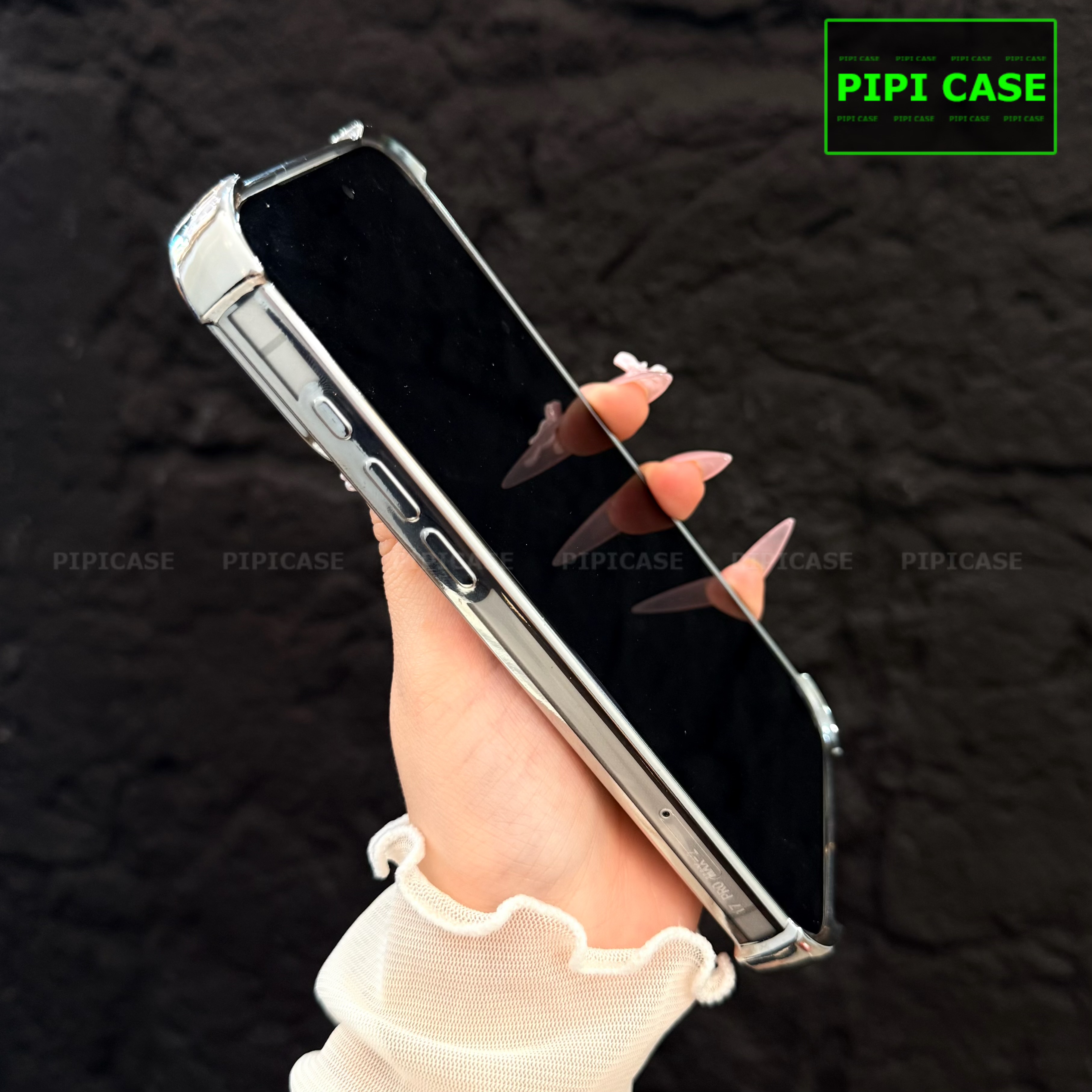 Ốp Lưng iPhone 17 Pro - Gu - Bạc_thumbnail_5