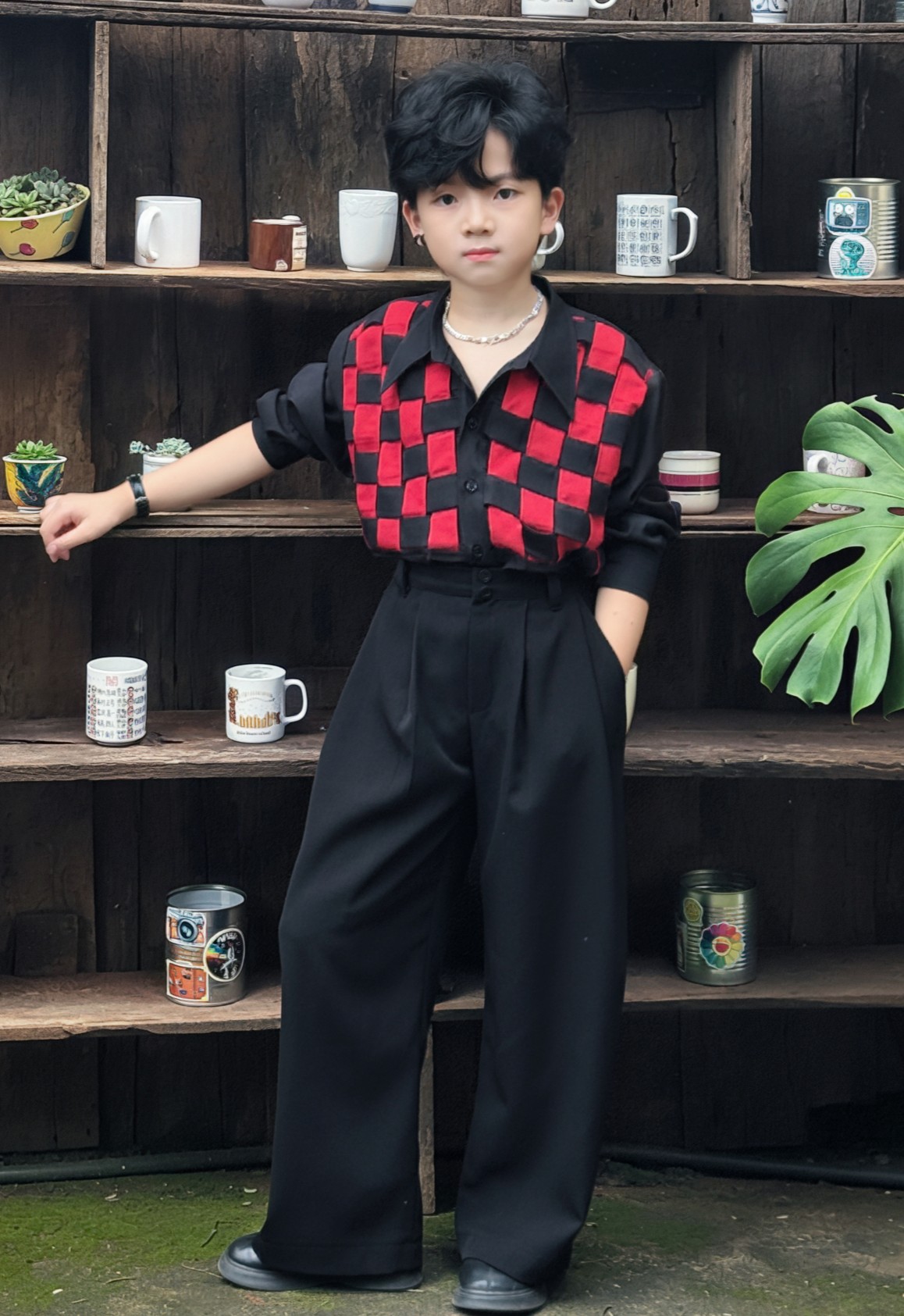 Áo Sơ Mi Đen Đỏ Đan Dây, Quần Suông Đen Cho Bé Trai, Bé Gái.._thumbnail_3