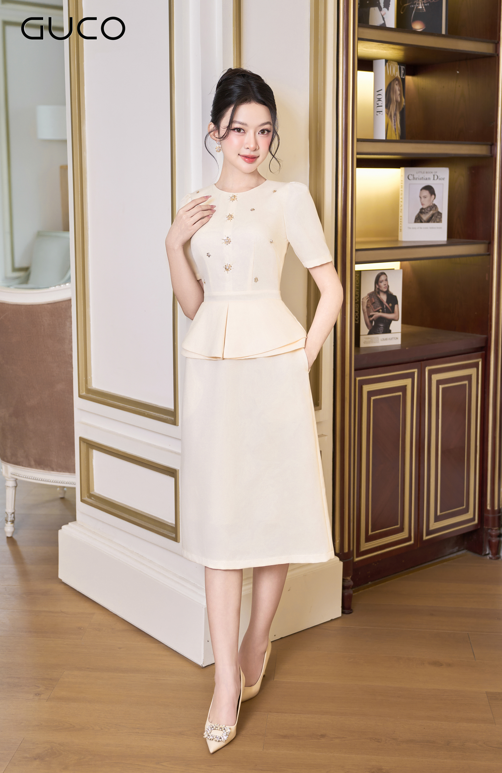 GUCO Đầm Peplum Kem Đính Đá Sang Trọng_thumbnail_1
