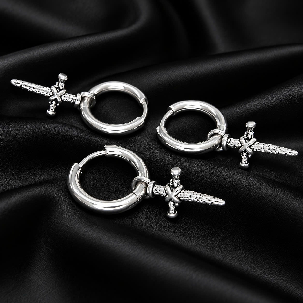 Khuyên vòng kiểu nam charm thánh giá trơn 10mm