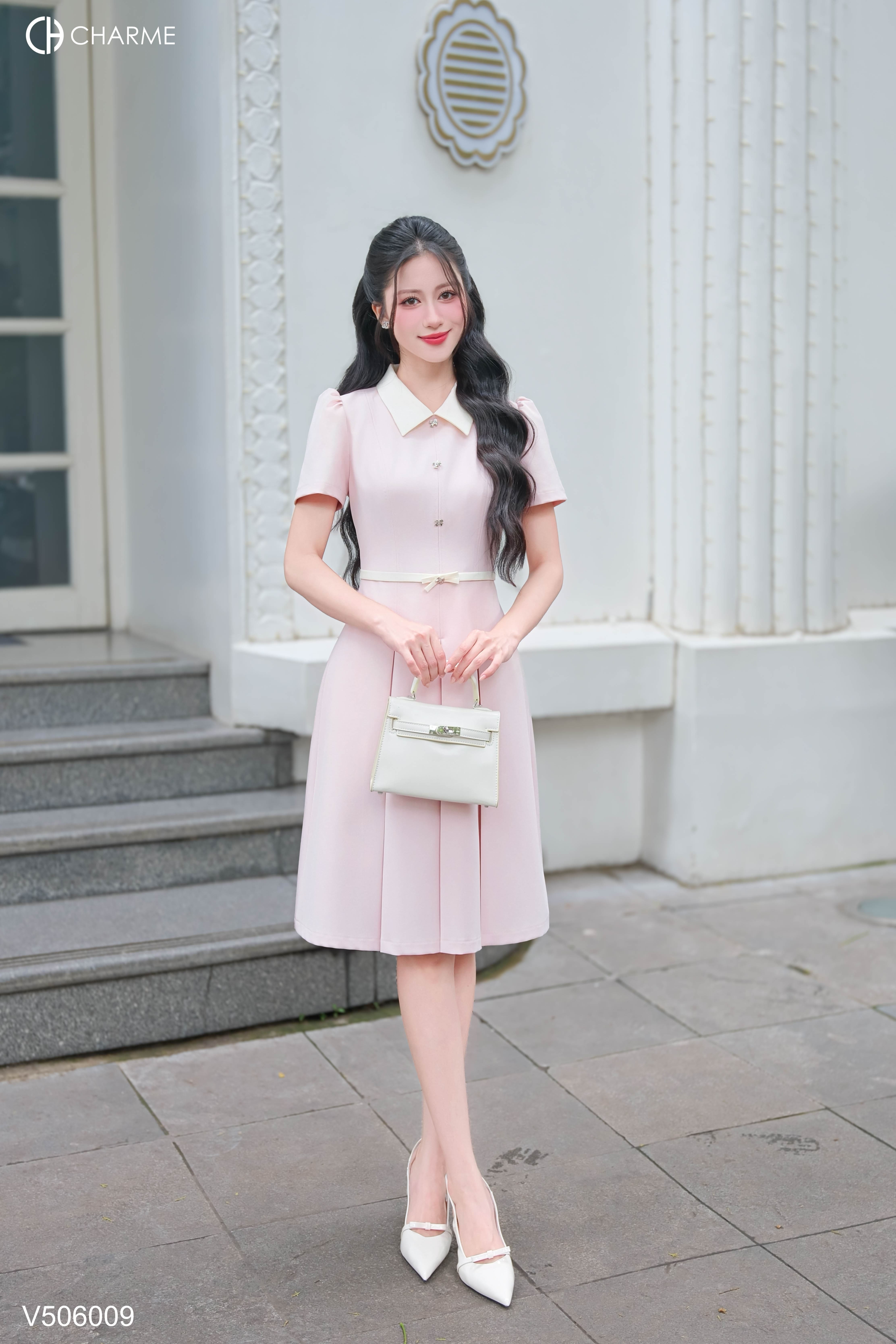 Váy liền phối cổ V nơ eo 506009_thumbnail_10