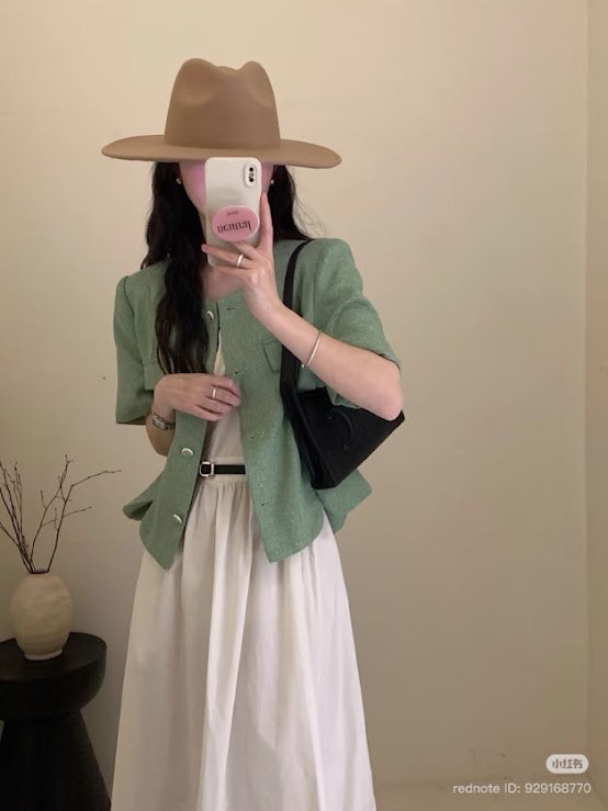 Lucas - Áo tweed mỏng cộc tay cổ tròn đính cúc nhũ + ốp nắp túi ngực sẻ gấu_thumbnail_1