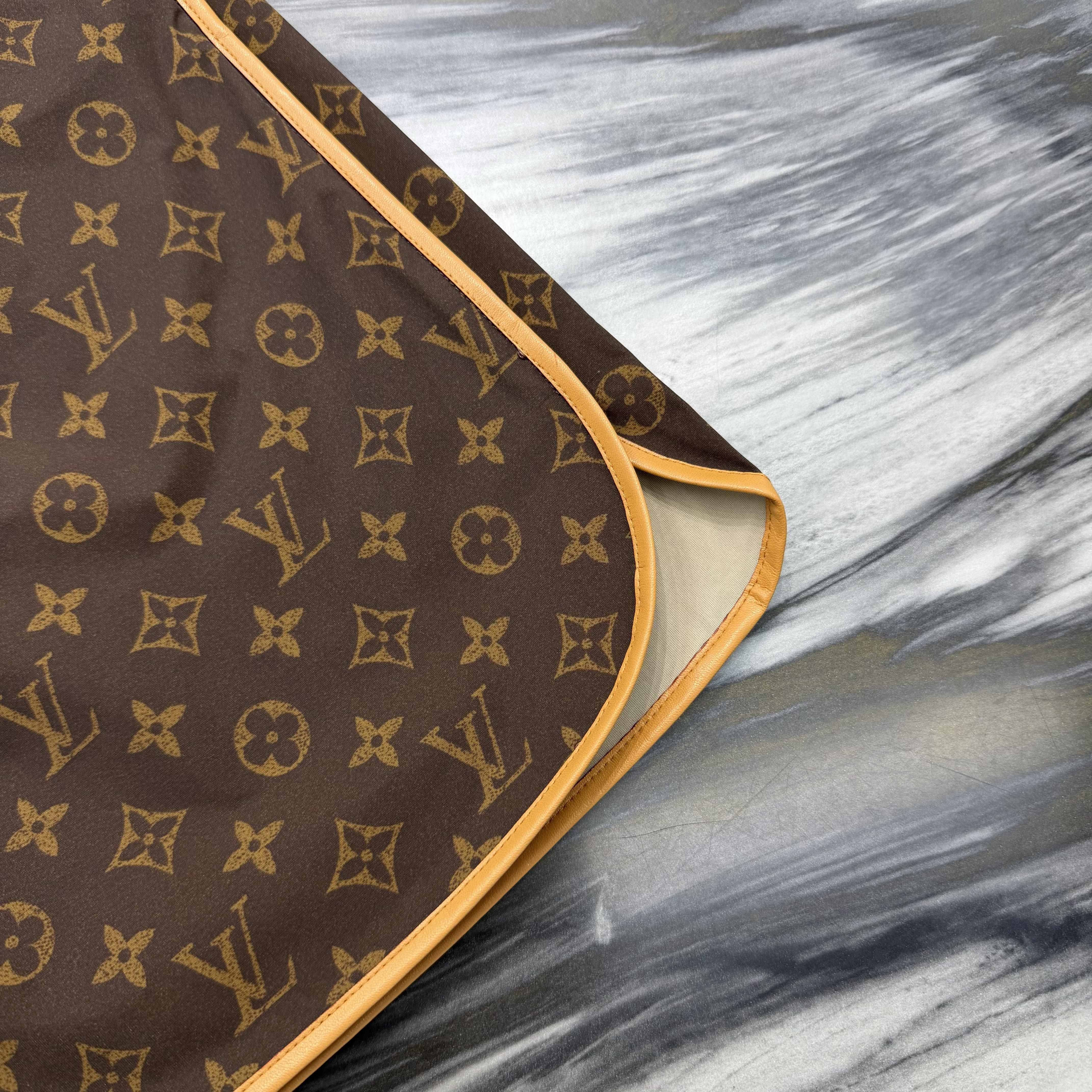Quần Short LV _thumbnail_0