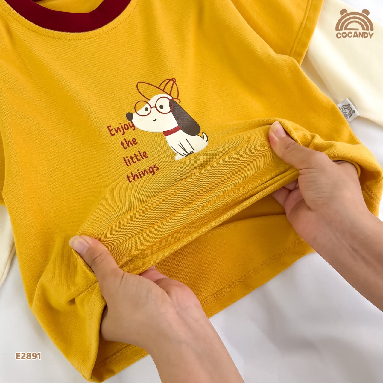 Áo dài VÀNG phối tay be hình cún_thumbnail_3