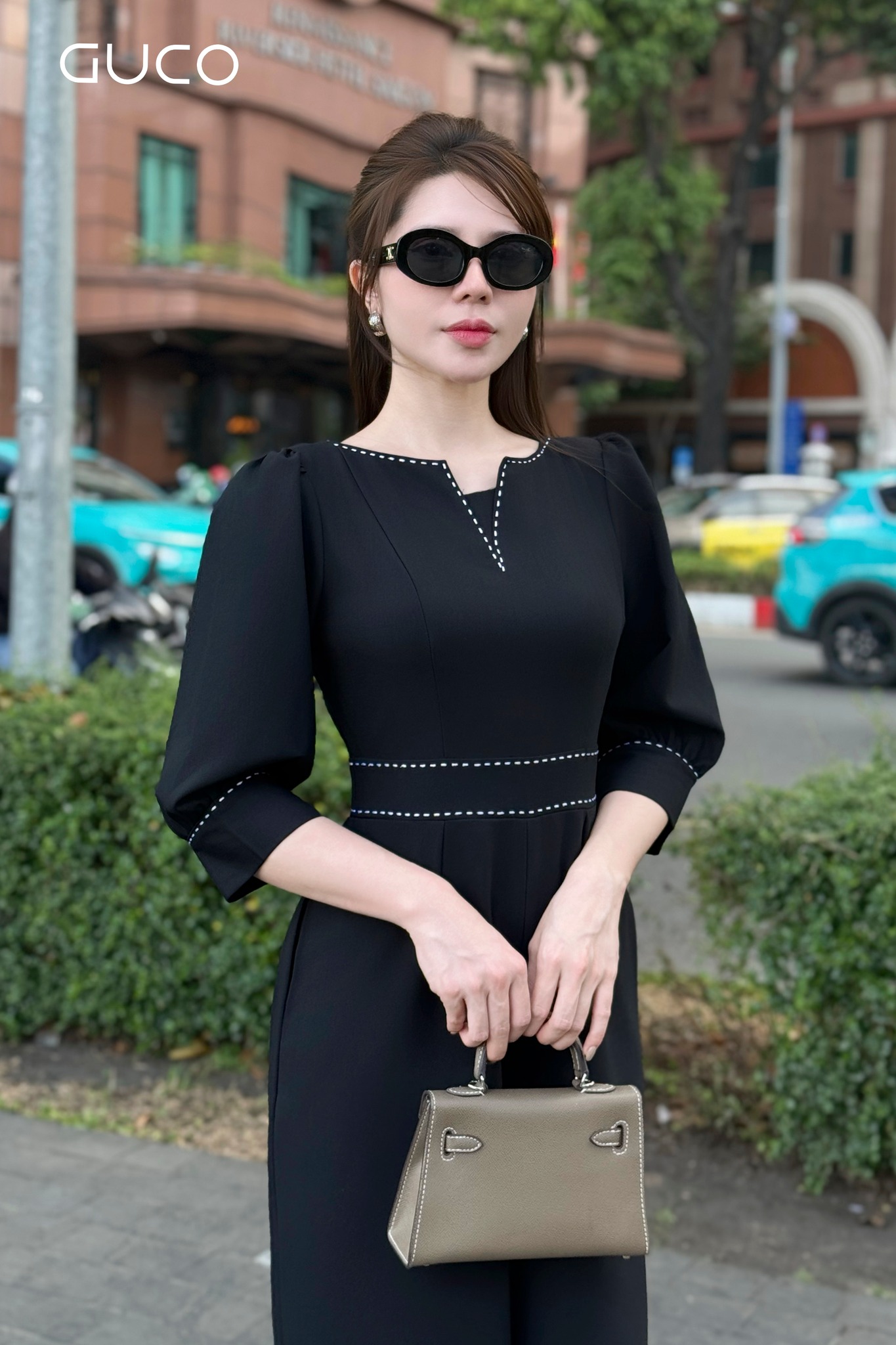 JUM CỔ V THÊU VIỀN TRẮNG - ĐEN_thumbnail_2