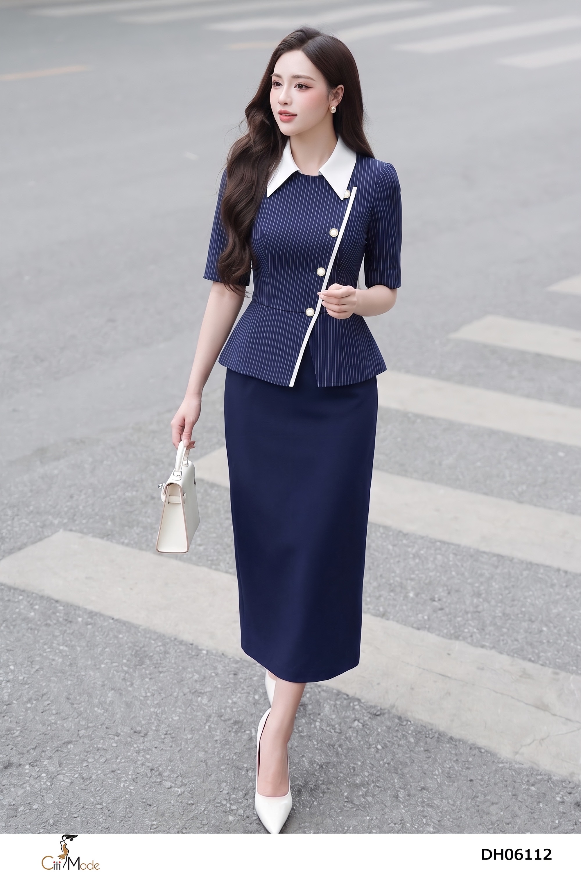 Đầm ôm xanh đen phối kẻ tím than cổ đức trắng tay lỡ