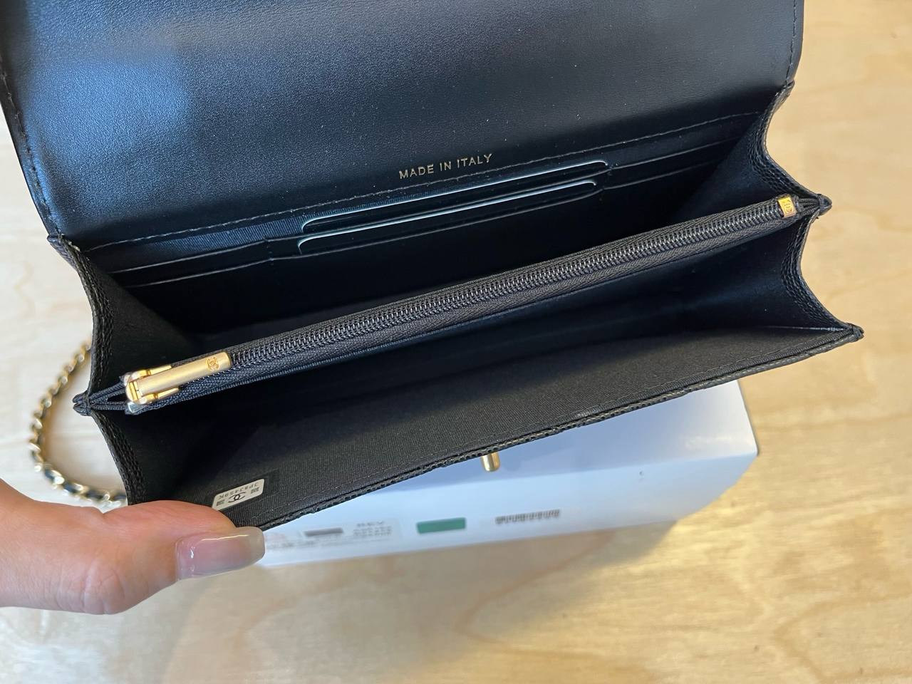 Chanel Wallet On Chain (WOC)_thumbnail_2