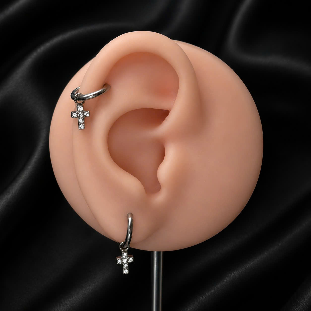 Khuyên vòng D titan rơi thánh giá 8mm._thumbnail_3