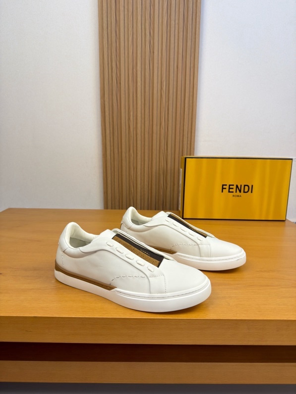 Giày Slipon Fendi